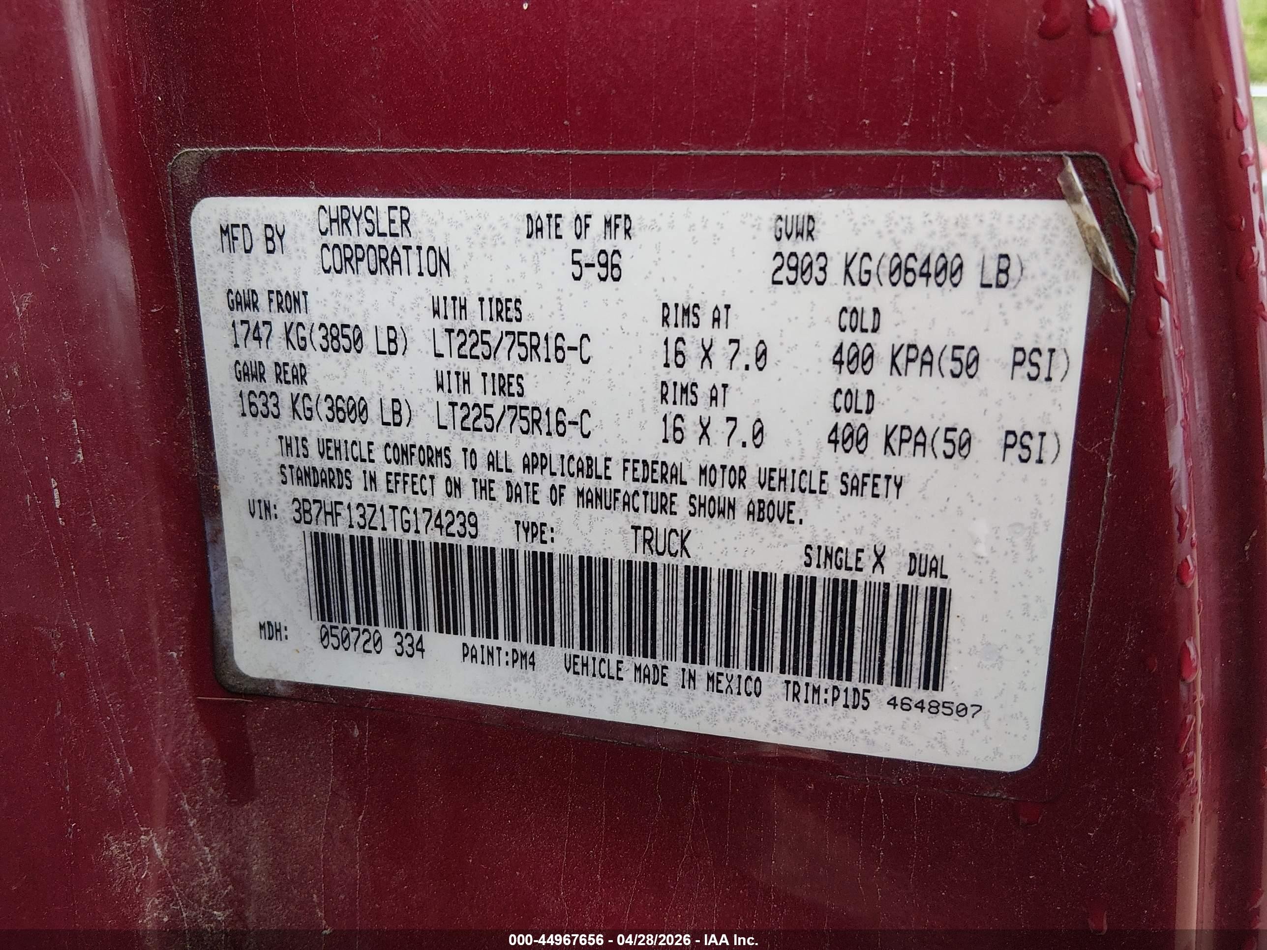 1996 Dodge Ram 1500   Красный vin: 3B7HF13Z1TG174239