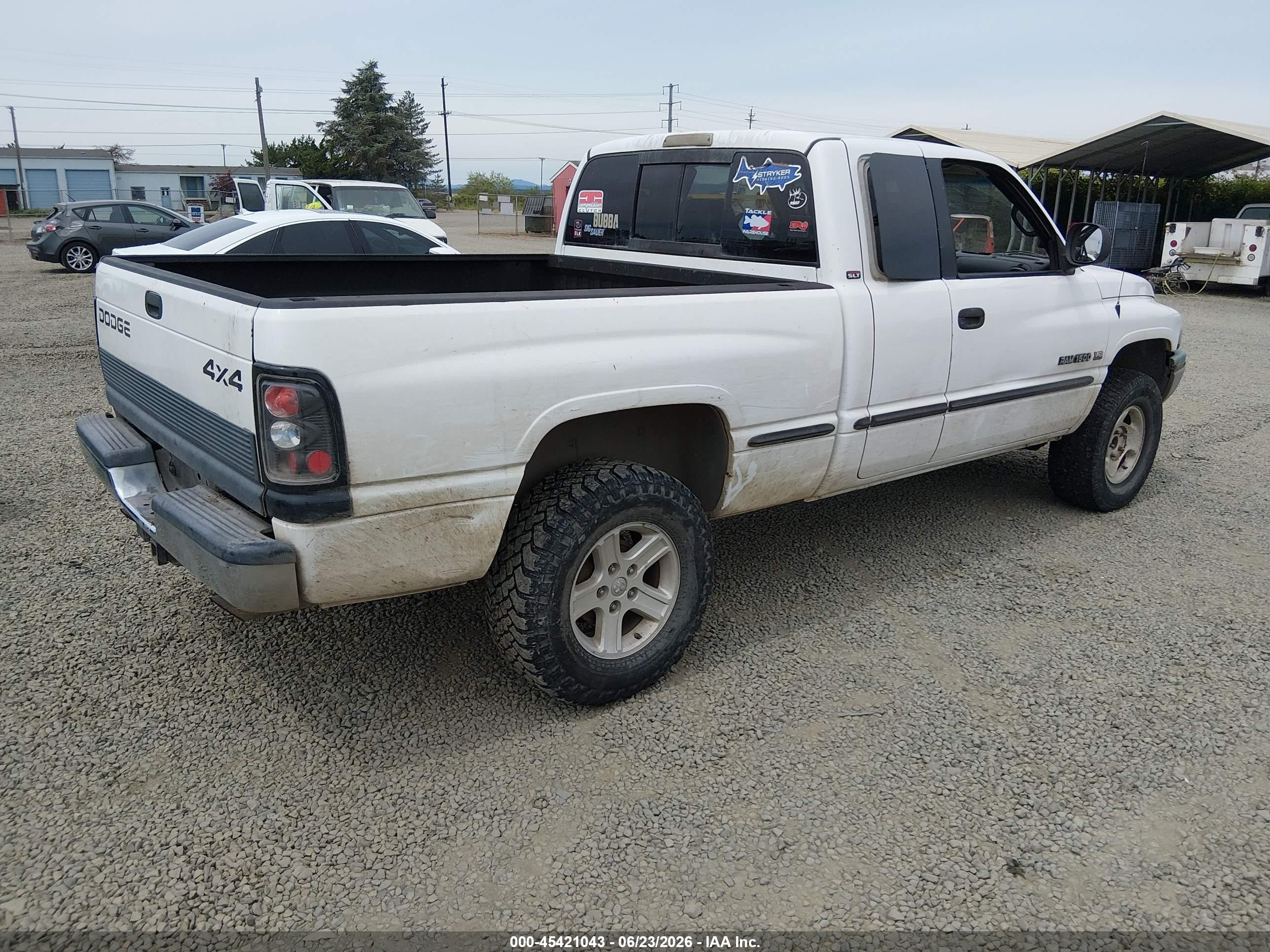 1999 Dodge Ram 1500 St White vin: 3B7HF13Z1XG132403