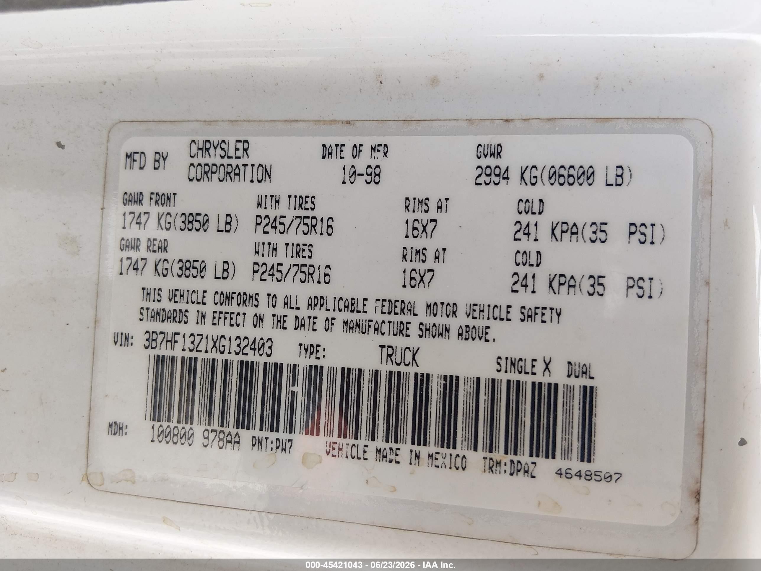 1999 Dodge Ram 1500 St White vin: 3B7HF13Z1XG132403