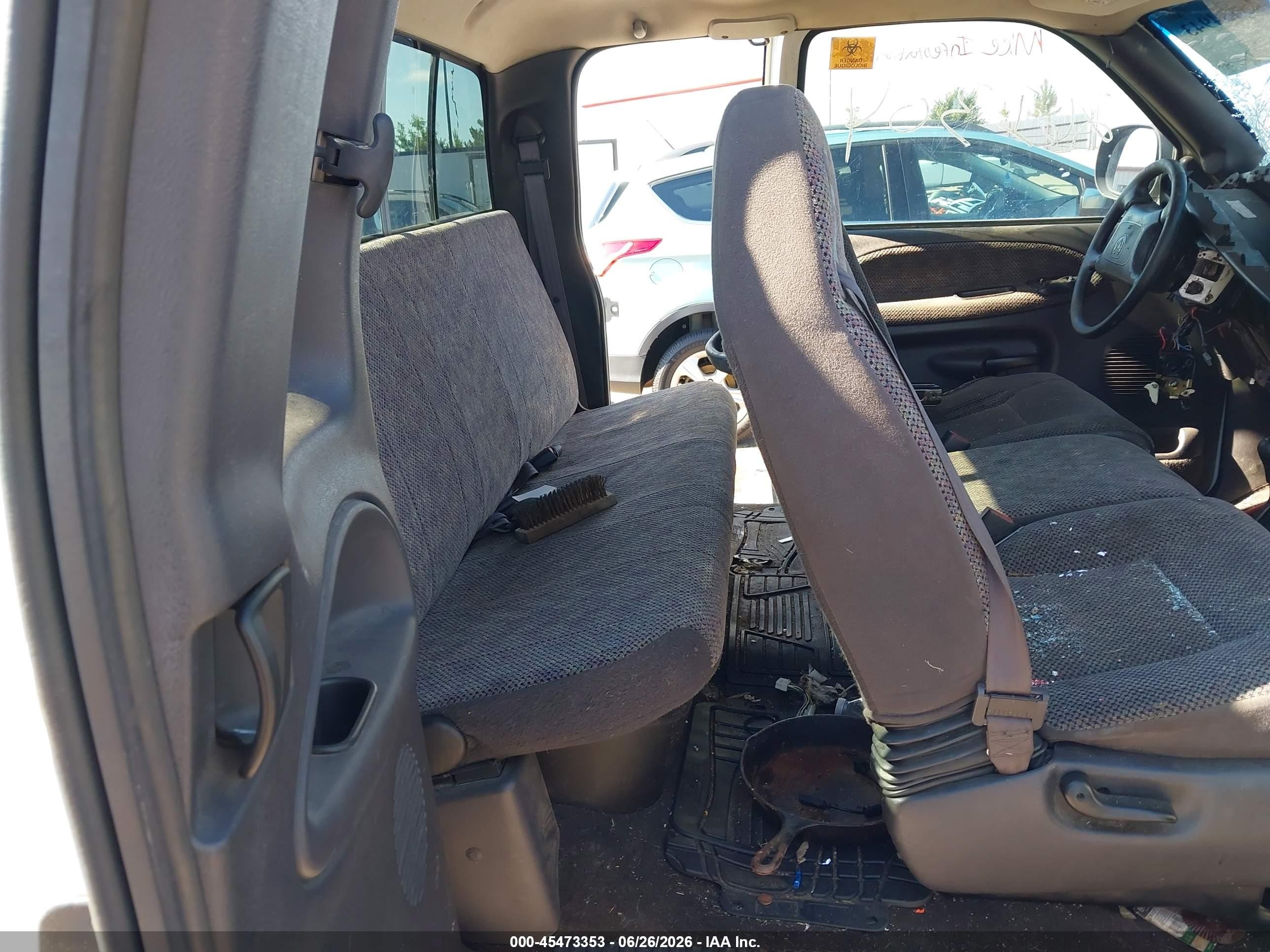1997 Dodge Ram 1500 St Белый vin: 3B7HF13Z2VG780765
