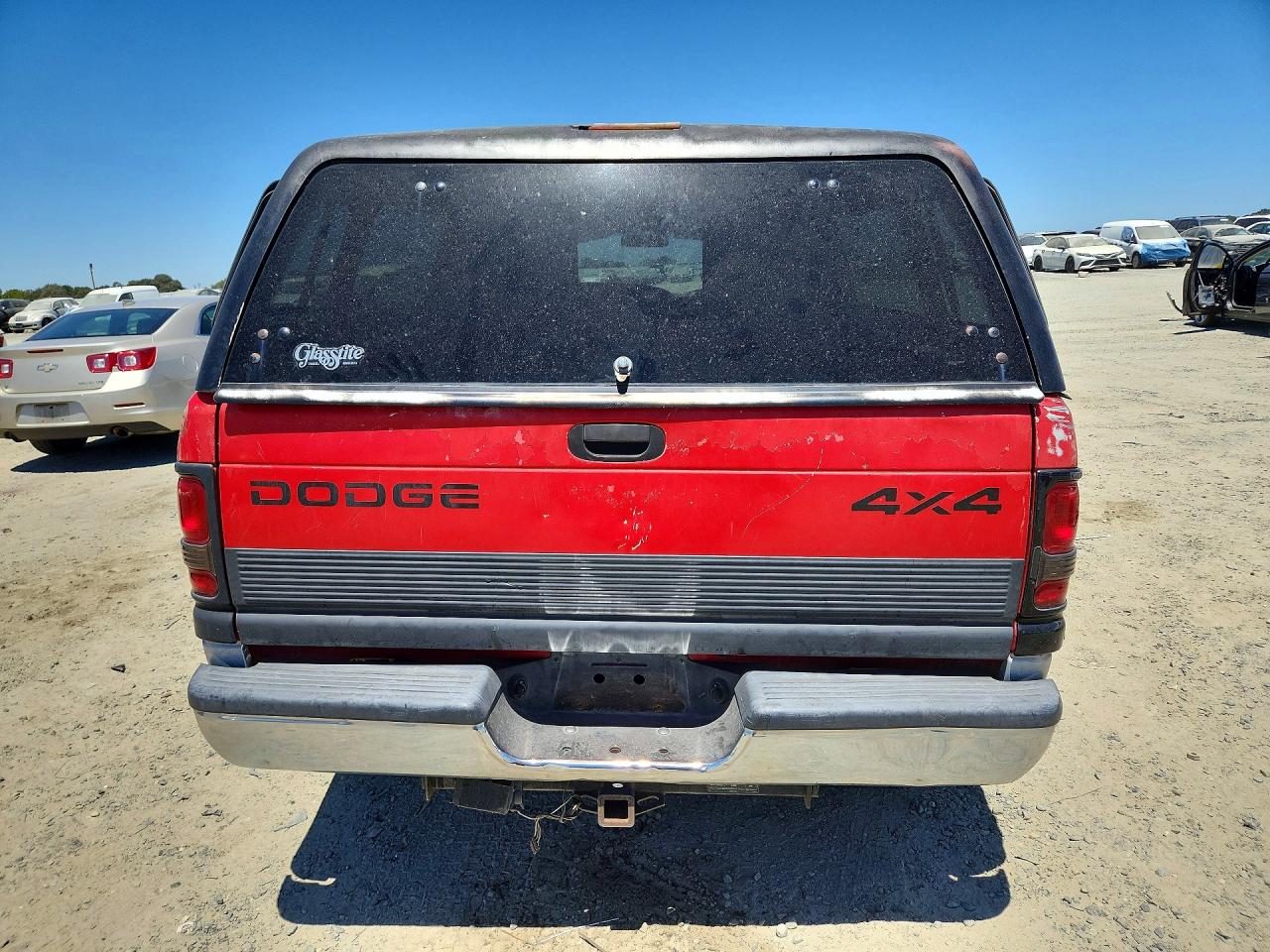 1998 Dodge Ram 1500 Red vin: 3B7HF13Z2WG188252