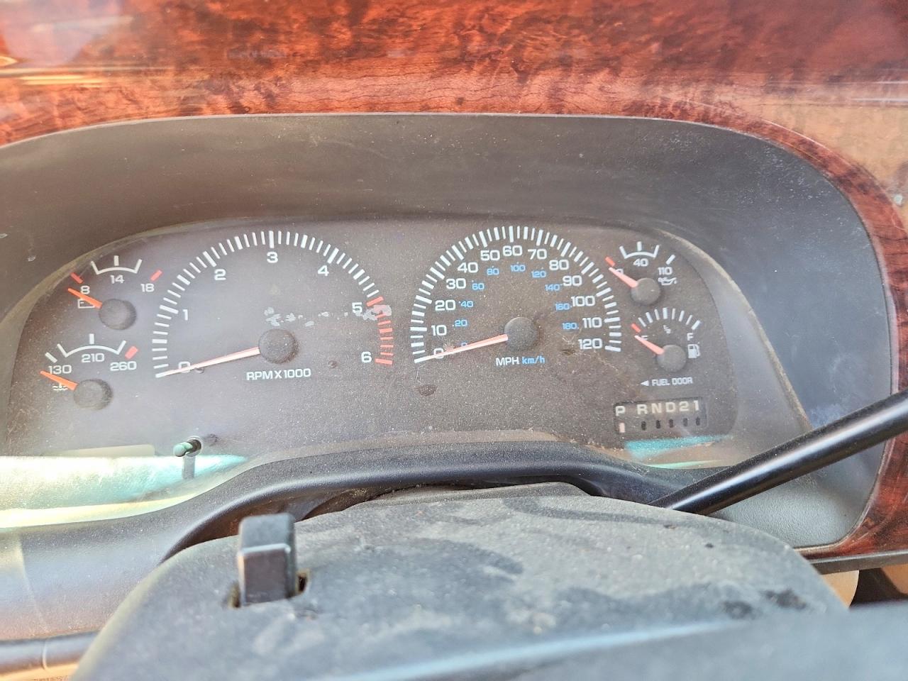1998 Dodge Ram 1500 Red vin: 3B7HF13Z2WG188252