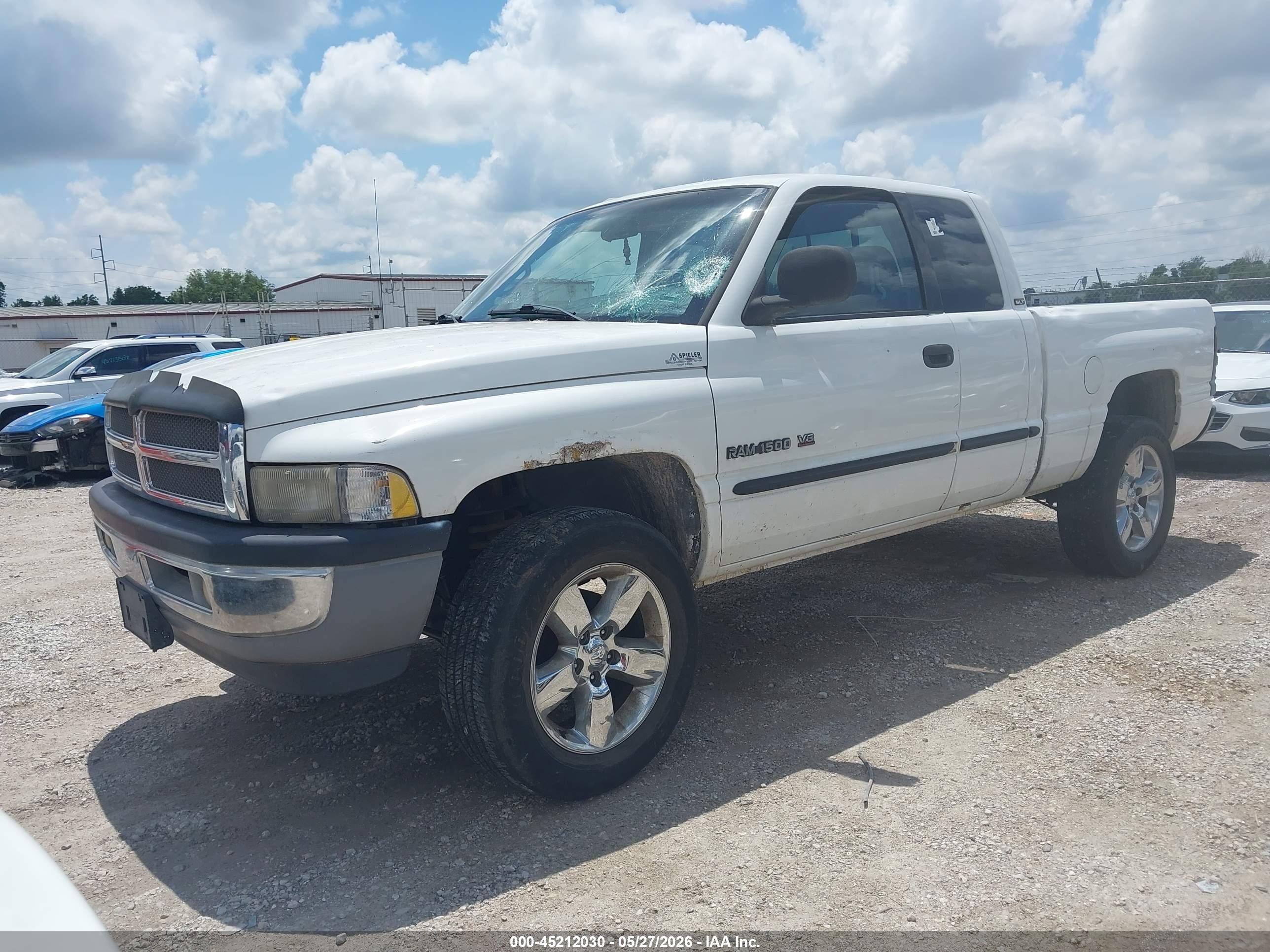 2000 Dodge Ram 1500 St Белый vin: 3B7HF13Z2YG133450