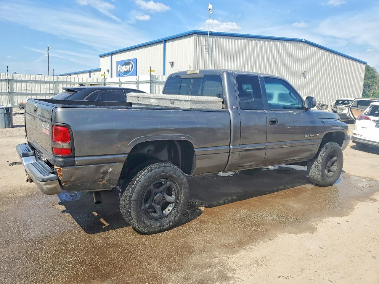 2001 Dodge Ram 1500 Brown vin: 3B7HF13Z31G797679