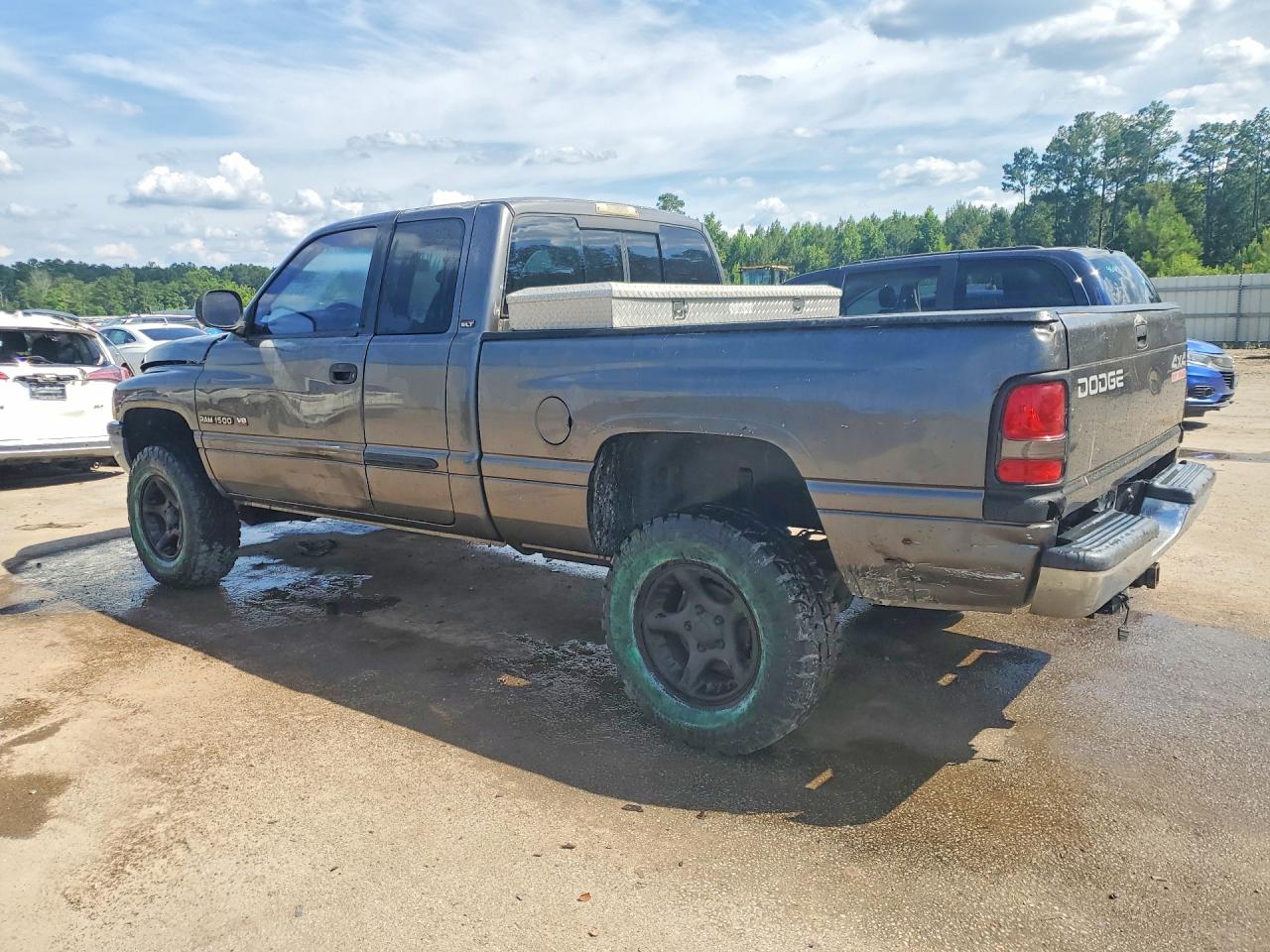 2001 Dodge Ram 1500 Brown vin: 3B7HF13Z31G797679