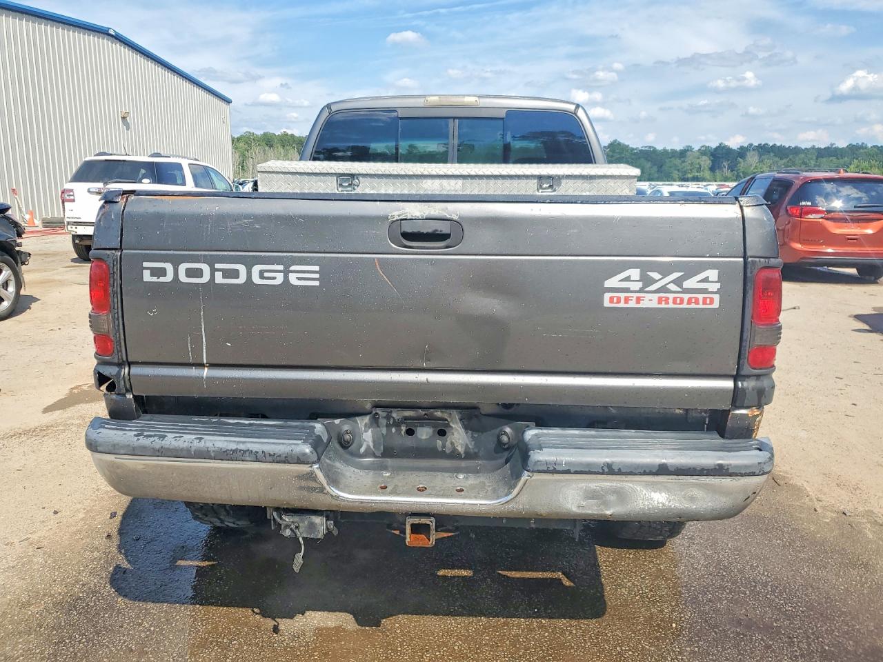 2001 Dodge Ram 1500 Brown vin: 3B7HF13Z31G797679