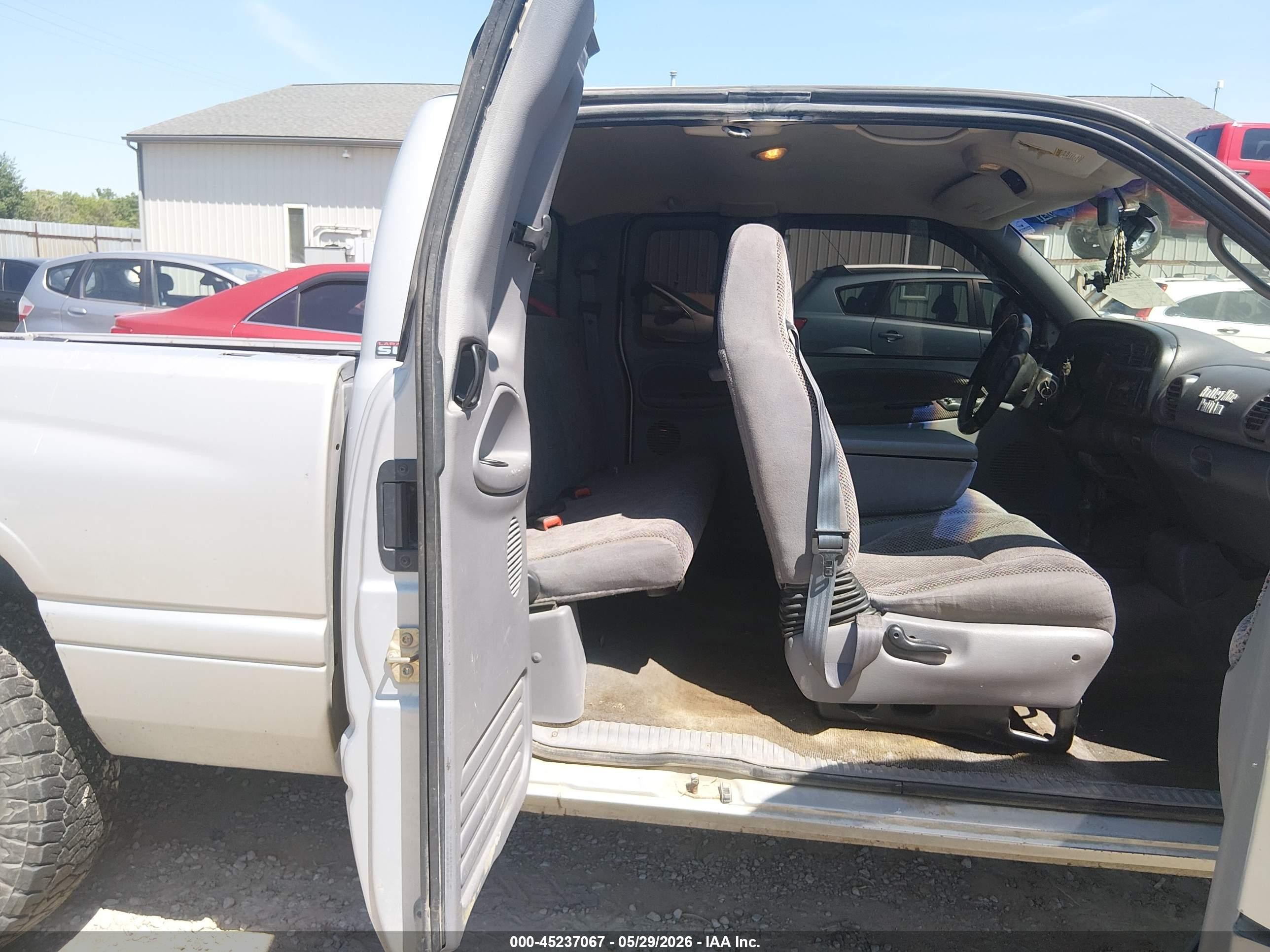 1998 Dodge Ram 1500 St Gray vin: 3B7HF13Z3WG114273