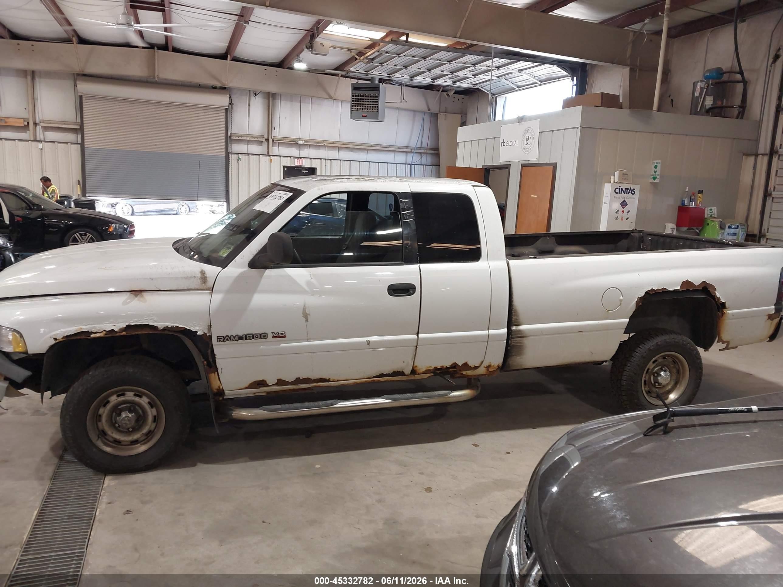 1999 Dodge Ram 1500 St Белый vin: 3B7HF13Z3XG222863