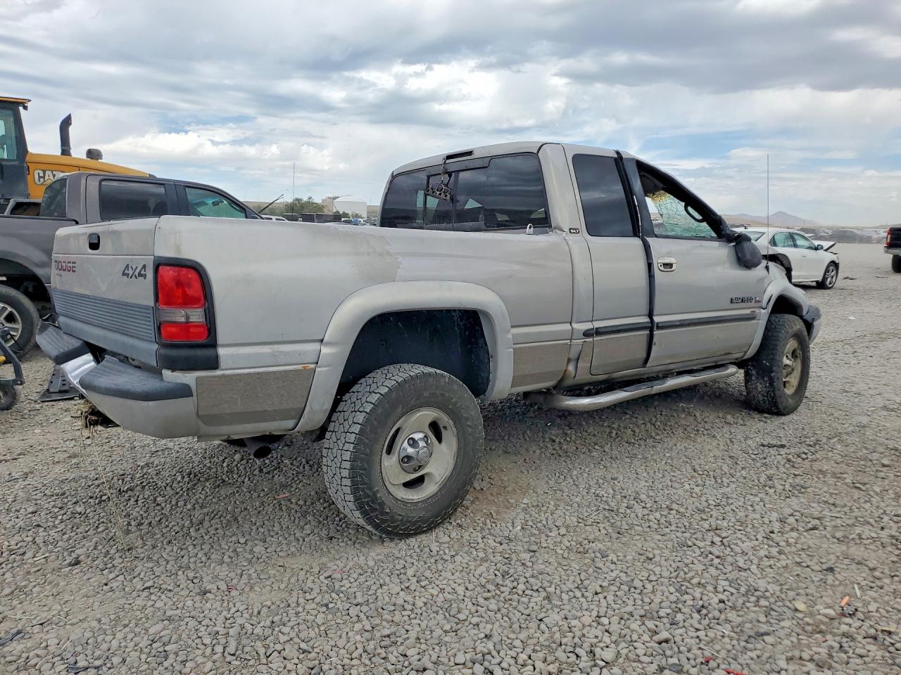 2001 Dodge Ram 1500 Silver vin: 3B7HF13Z41M294714