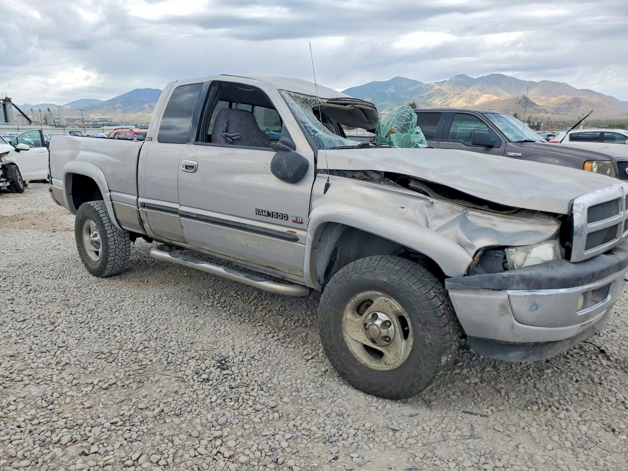 2001 Dodge Ram 1500 Silver vin: 3B7HF13Z41M294714