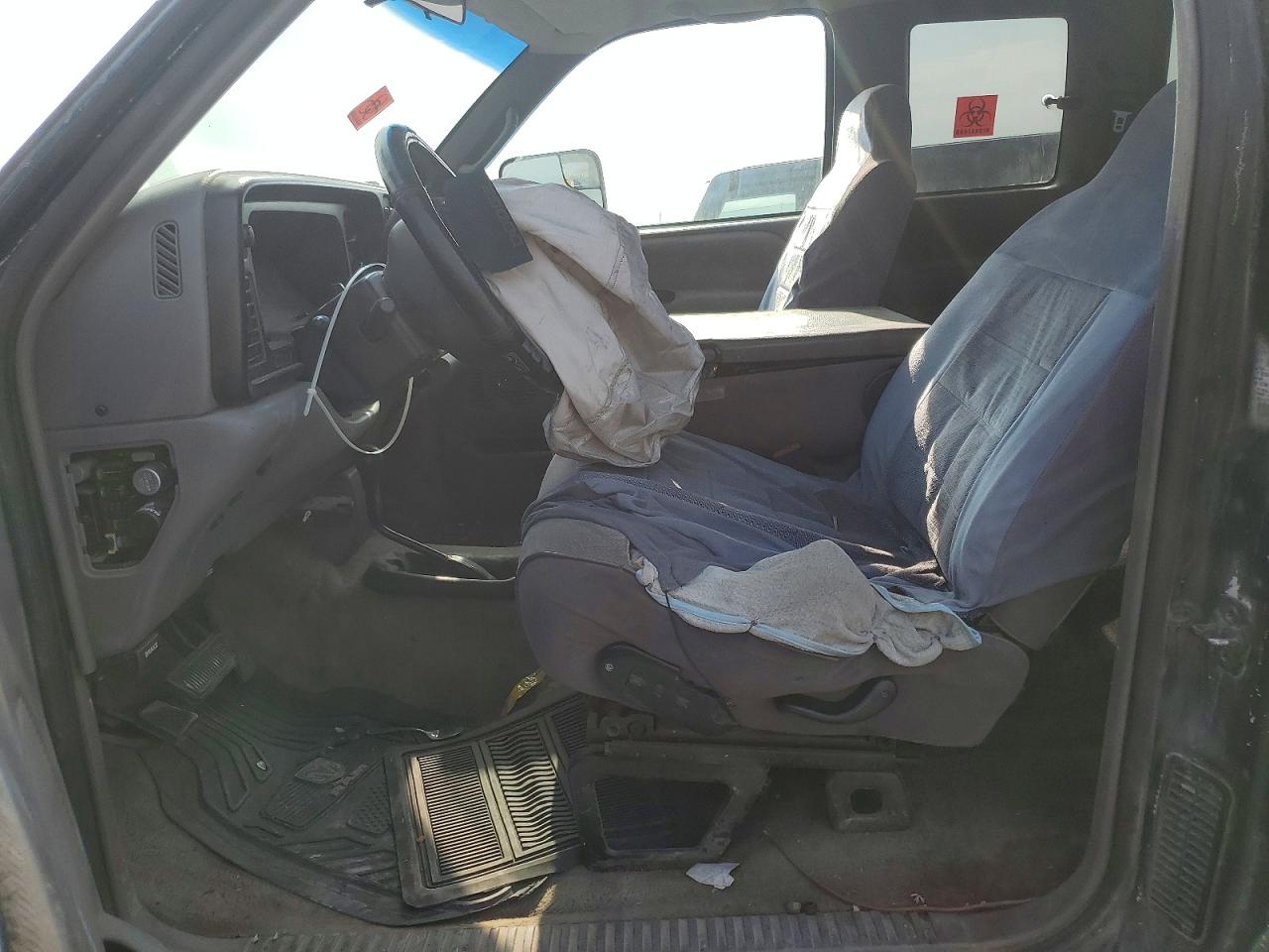 1996 Dodge Ram 1500 Gray vin: 3B7HF13Z5TG169352