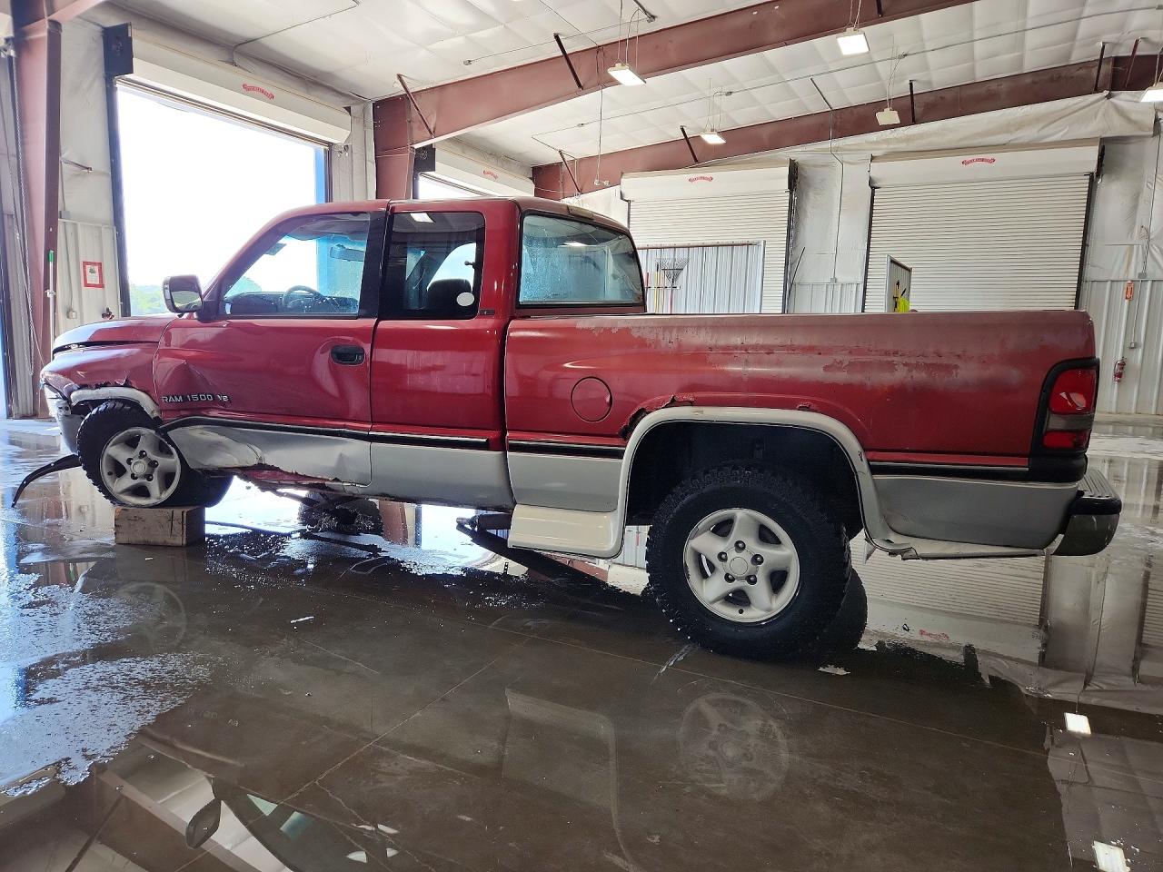 1997 Dodge Ram 1500 Maroon vin: 3B7HF13Z6VG702697
