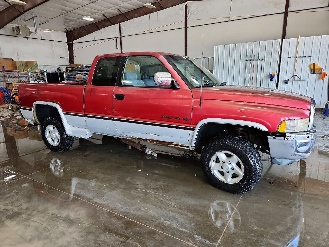 1997 Dodge Ram 1500 Maroon vin: 3B7HF13Z6VG702697