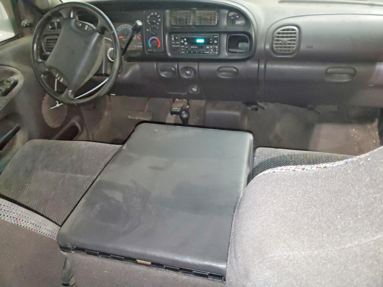 2000 Dodge Ram 1500 Blue vin: 3B7HF13Z6YG148016