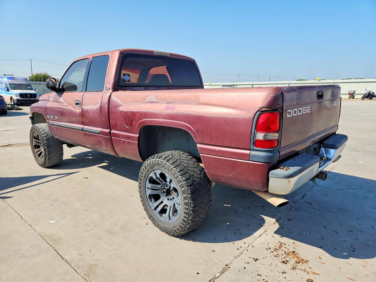 2001 Dodge Ram 1500 Burgundy vin: 3B7HF13Z71M582629