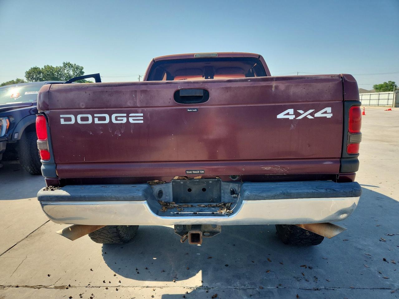 2001 Dodge Ram 1500 Burgundy vin: 3B7HF13Z71M582629