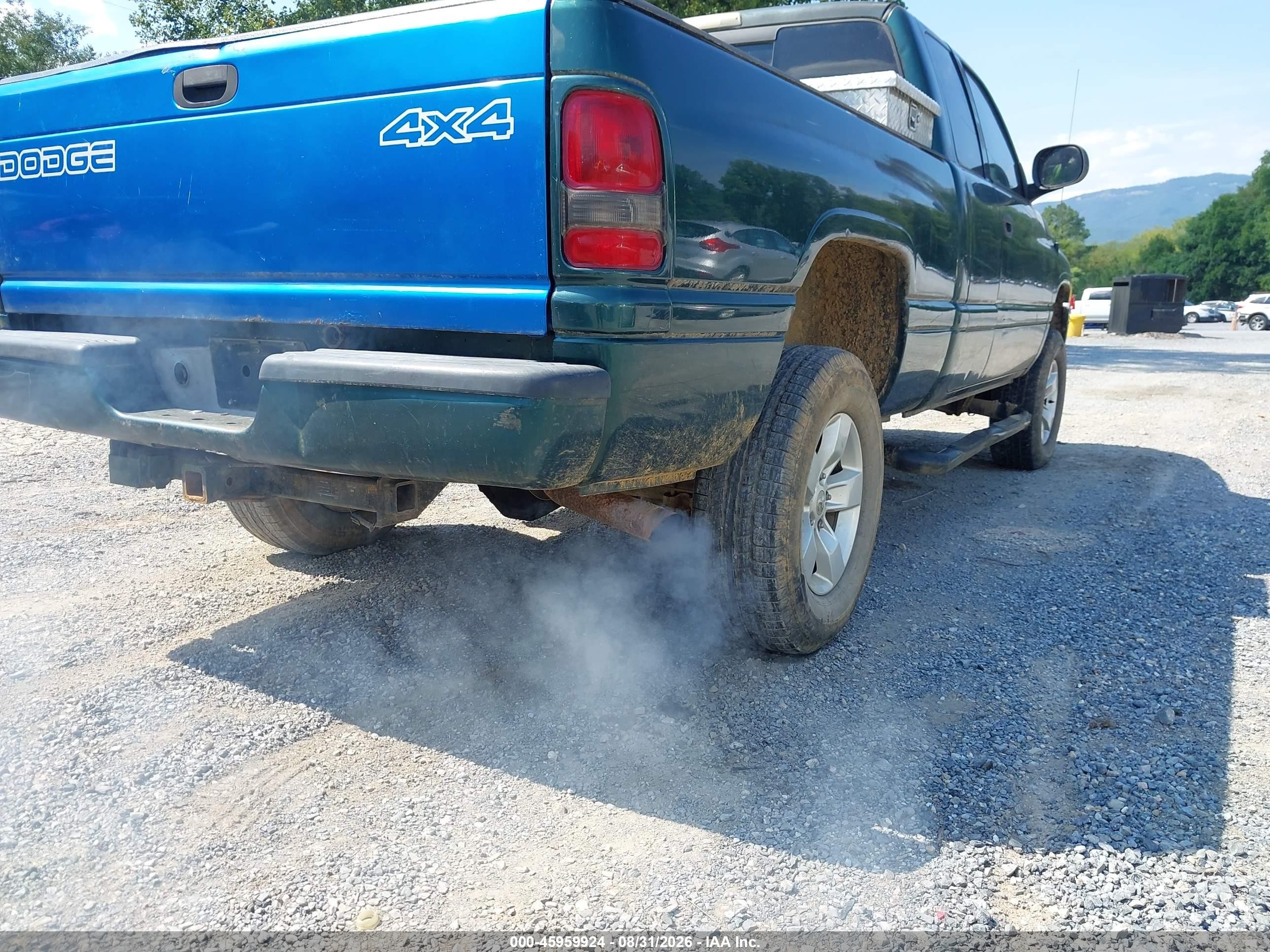 2000 Dodge Ram 1500 St Green vin: 3B7HF13Z7YM220908