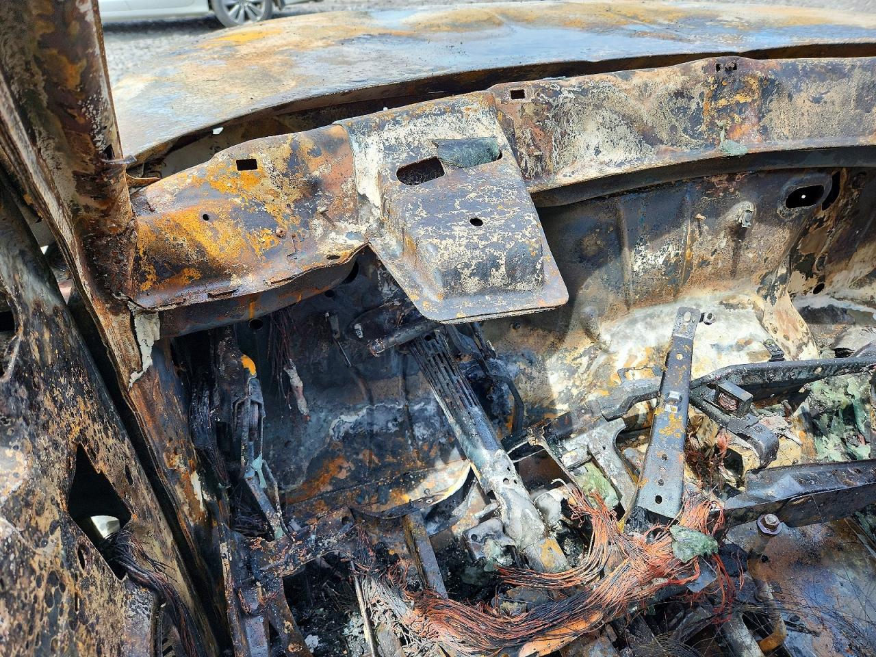 2000 Dodge Ram 1500 Burn vin: 3B7HF13Z8YG138135