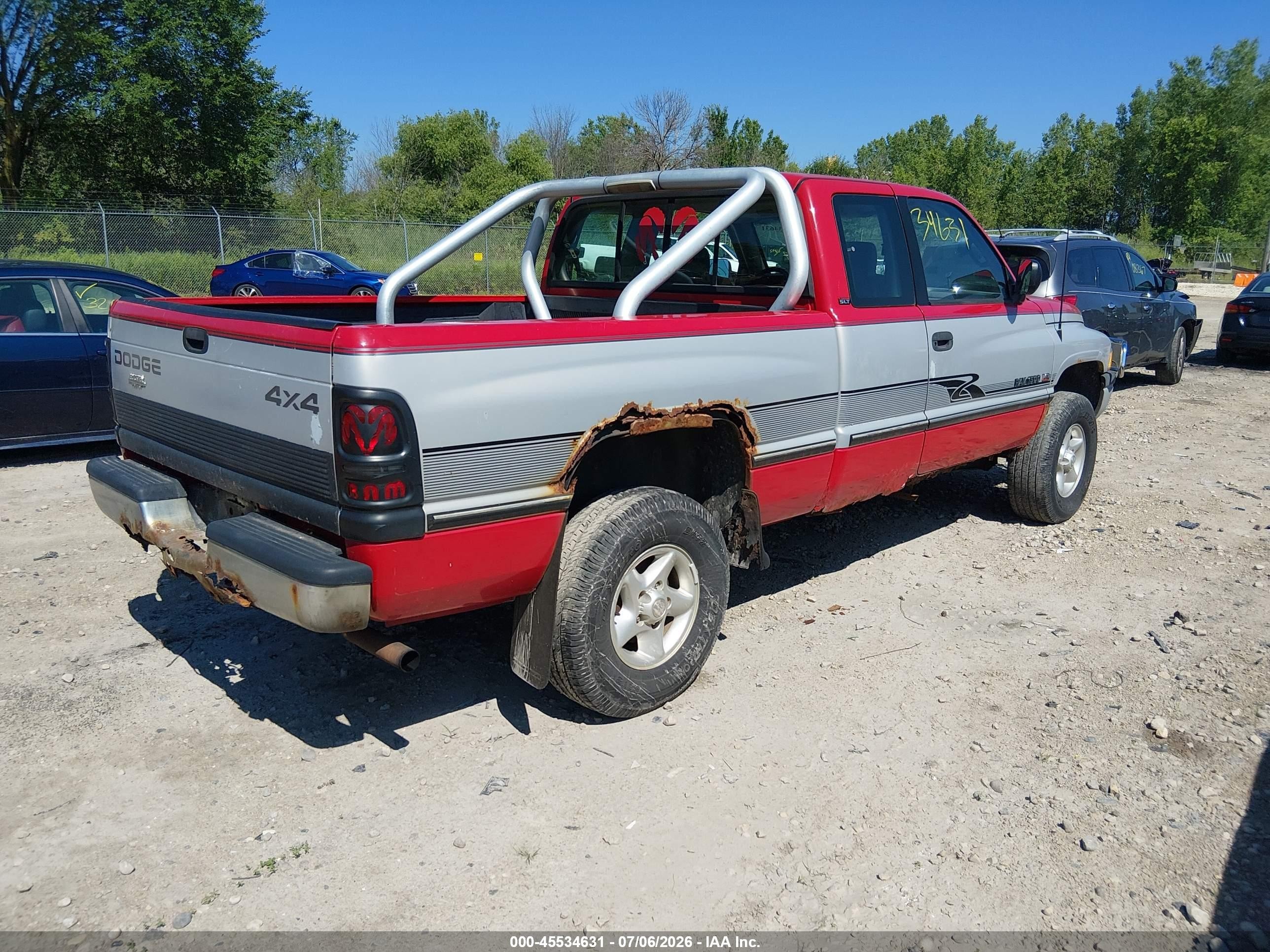 1996 Dodge Ram 1500   Silver vin: 3B7HF13Z9TG159858