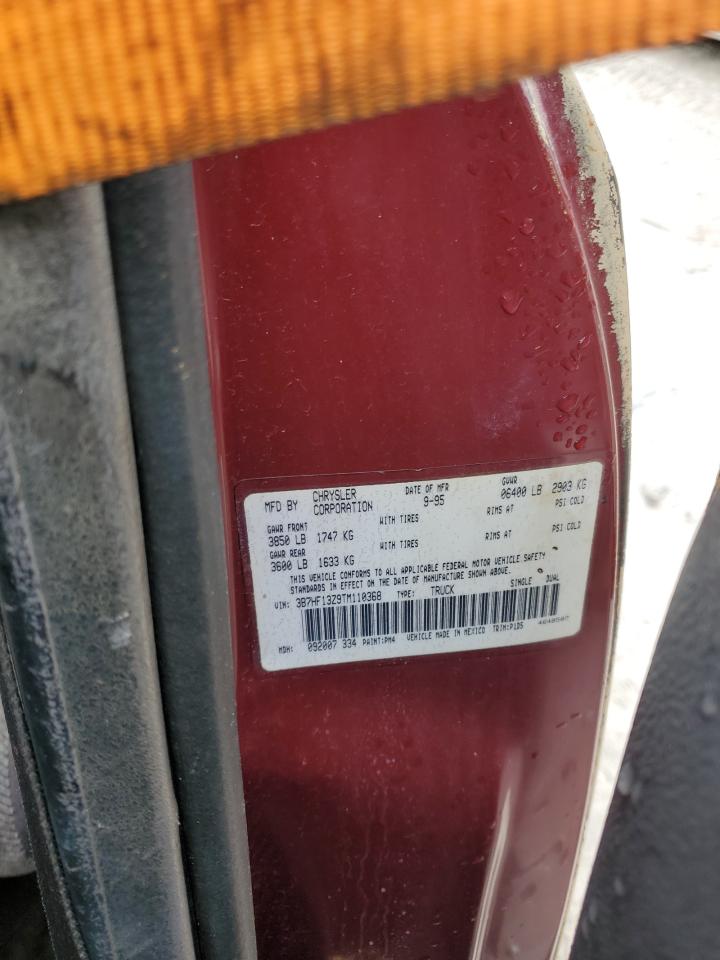1996 Dodge Ram 1500 Two Tone vin: 3B7HF13Z9TM110368