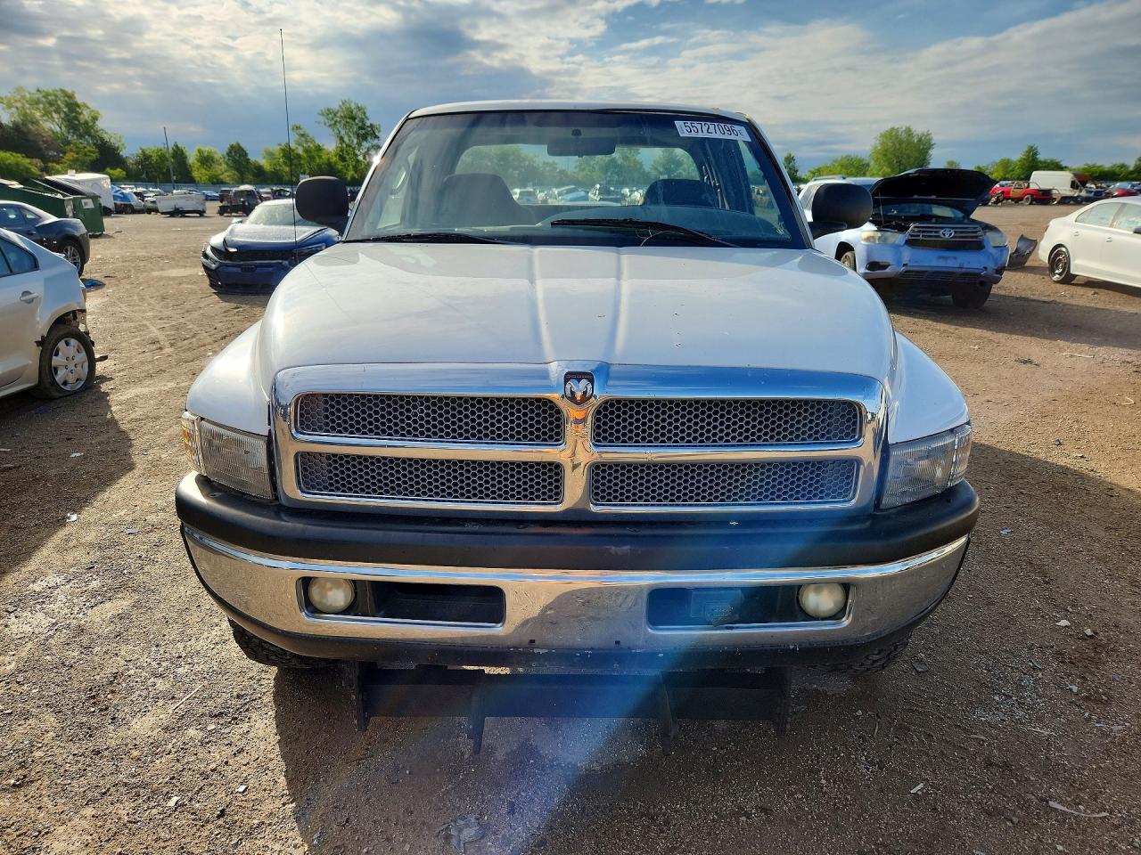 2001 Dodge Ram 1500 White vin: 3B7HF13ZX1G251185