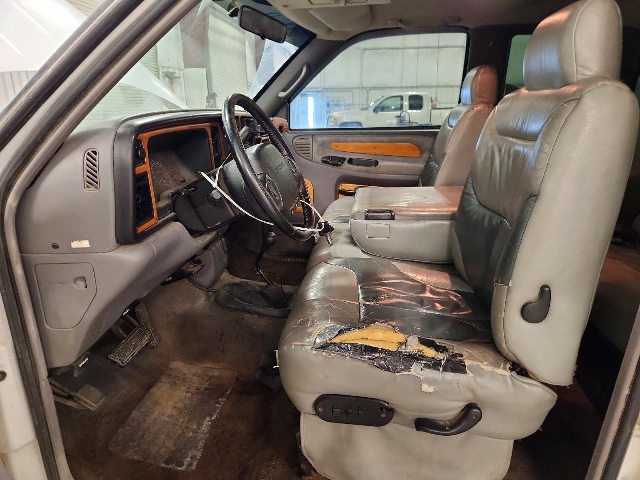 1996 Dodge Ram 1500 White vin: 3B7HF13ZXTM187489