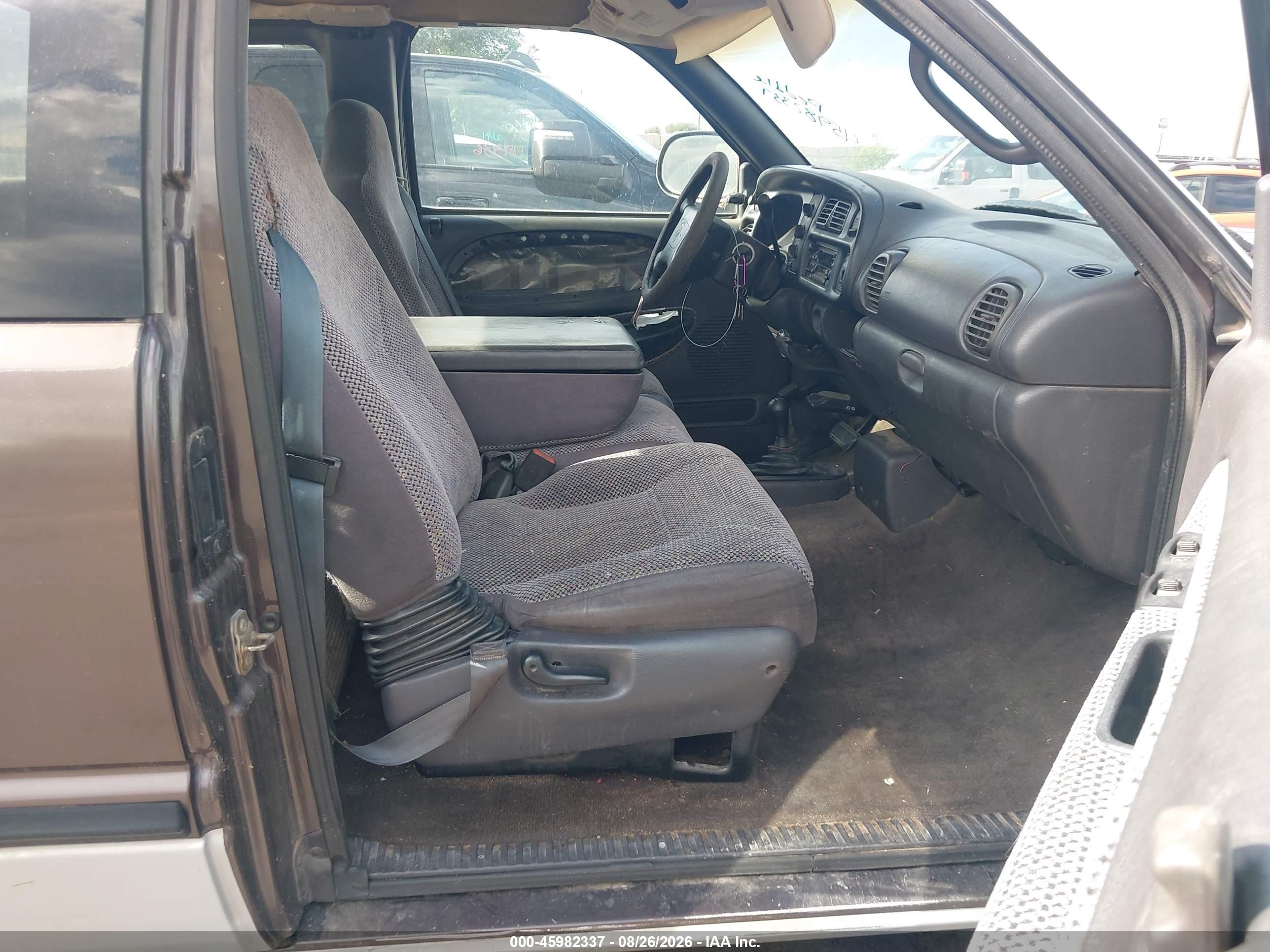 1998 Dodge Ram 1500 St Коричневый vin: 3B7HF13ZXWG200633