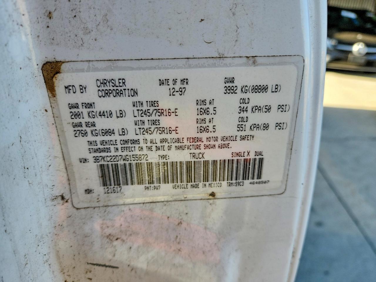 1998 Dodge Ram 2500 White vin: 3B7KC22D7WG155872