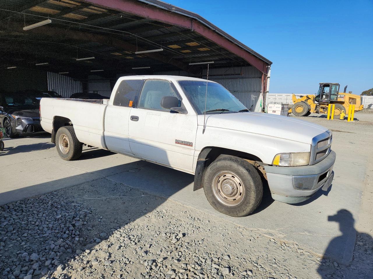 1998 Dodge Ram 2500 White vin: 3B7KC22D7WG155872