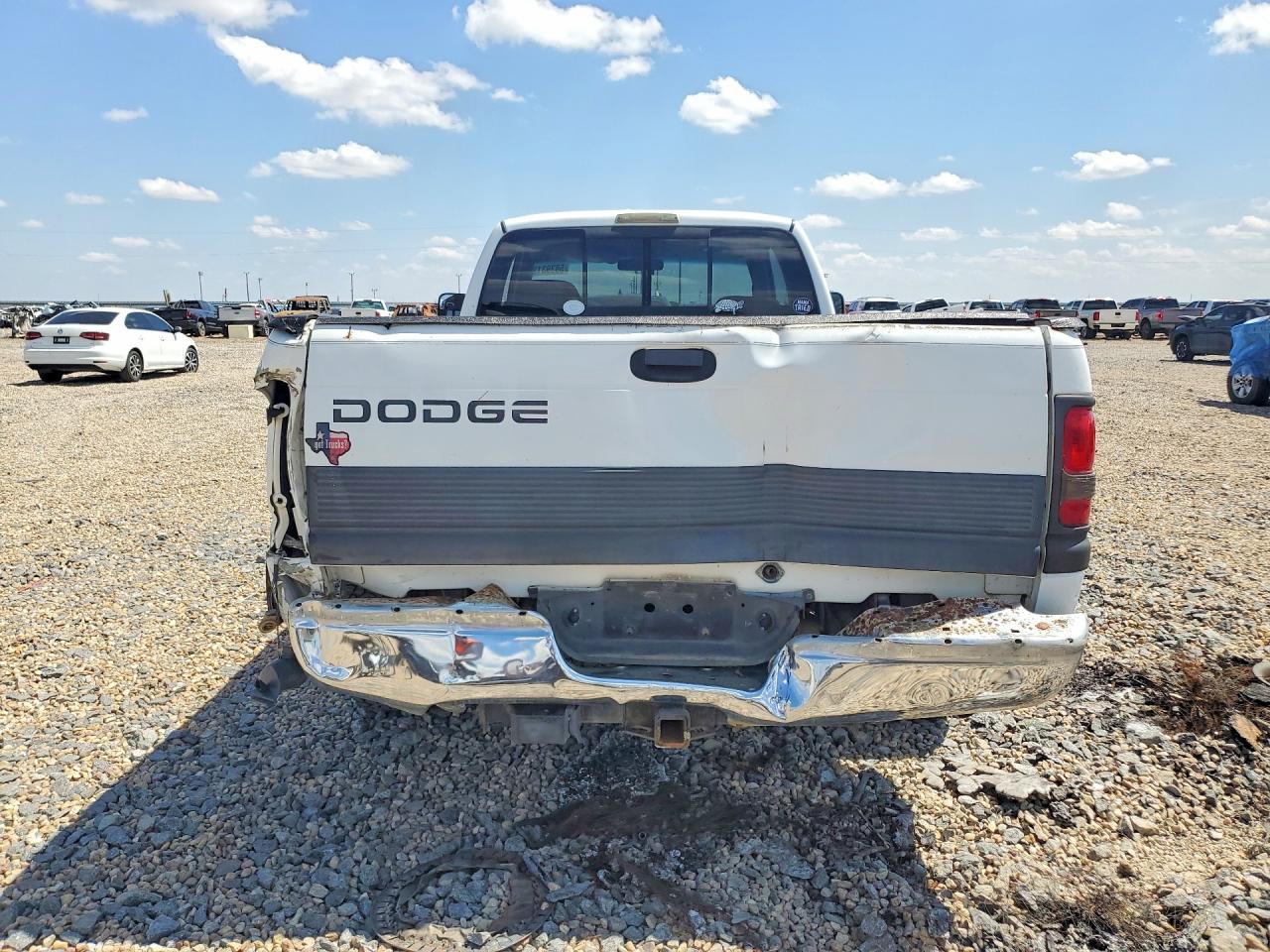 1998 Dodge Ram 2500 White vin: 3B7KC22D9WG103367
