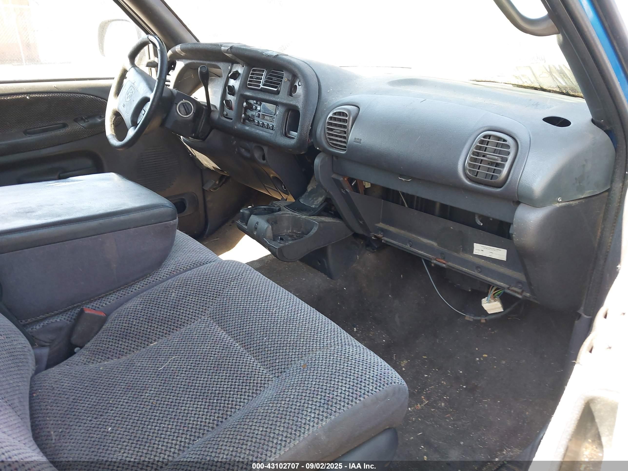 2000 Dodge Ram 2500 St Blue vin: 3B7KC2362YG109823