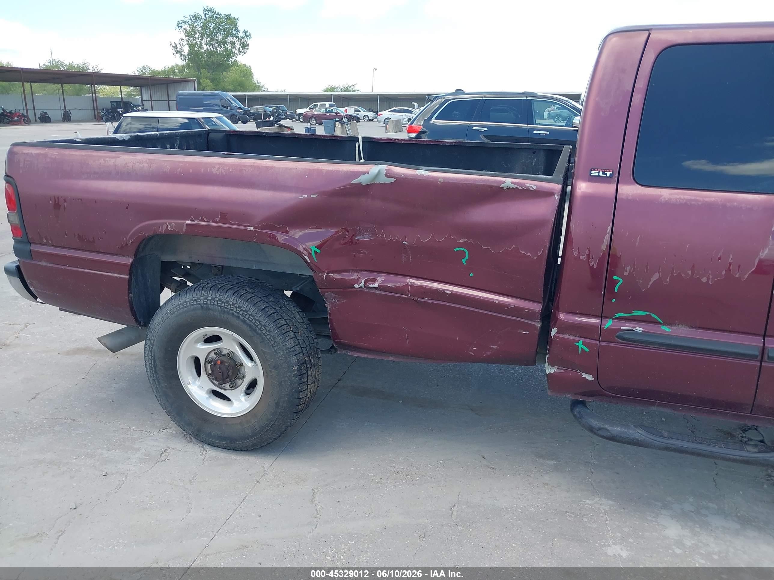 2001 Dodge Ram 2500 St Красный vin: 3B7KC23641G749649