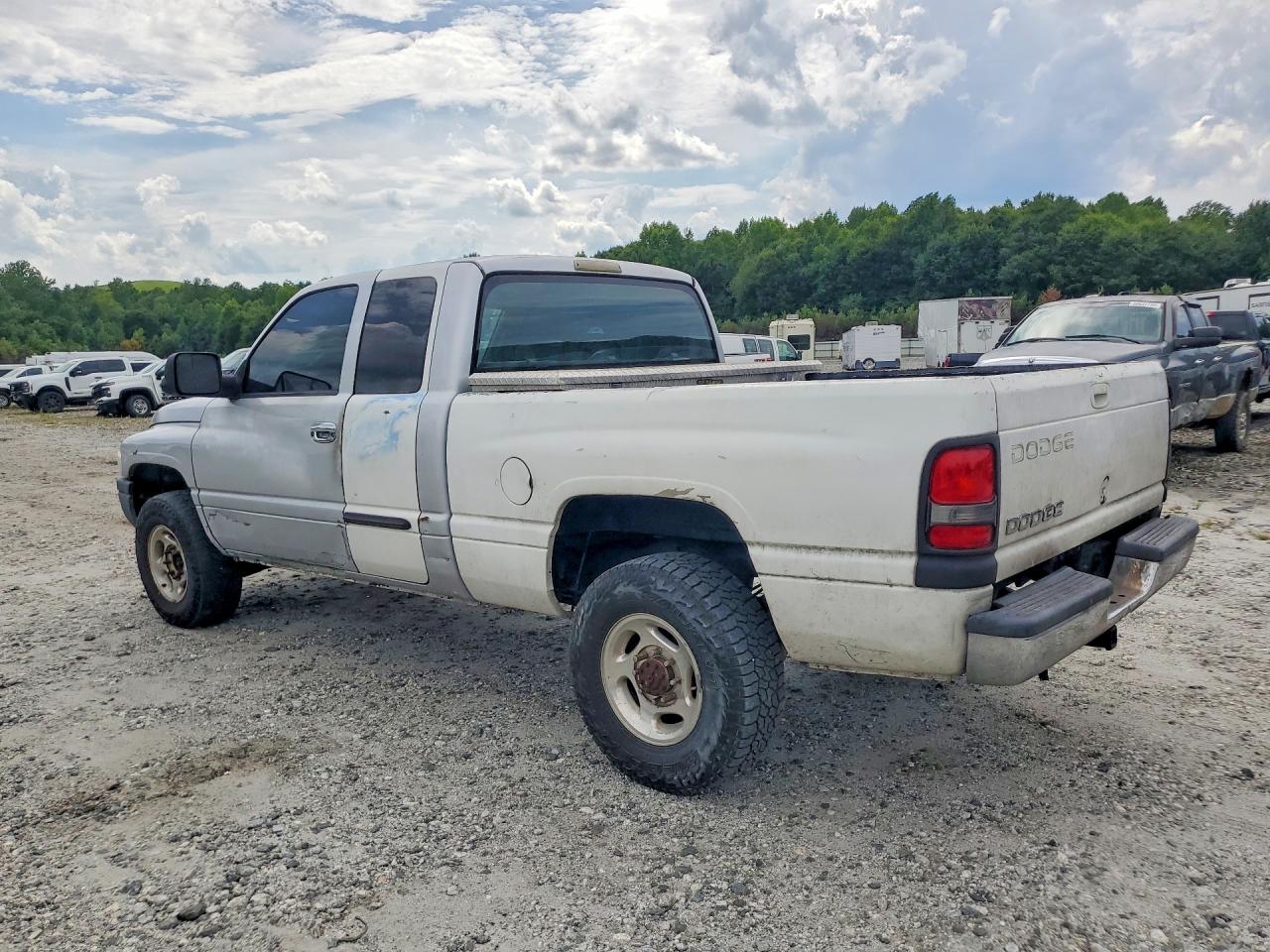 2002 Dodg Ram Silver vin: 3B7KC23642M263037