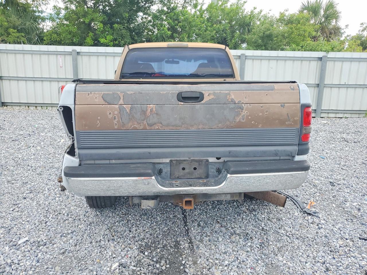 2001 Dodge Ram 2500 Gold vin: 3B7KC23651G192024