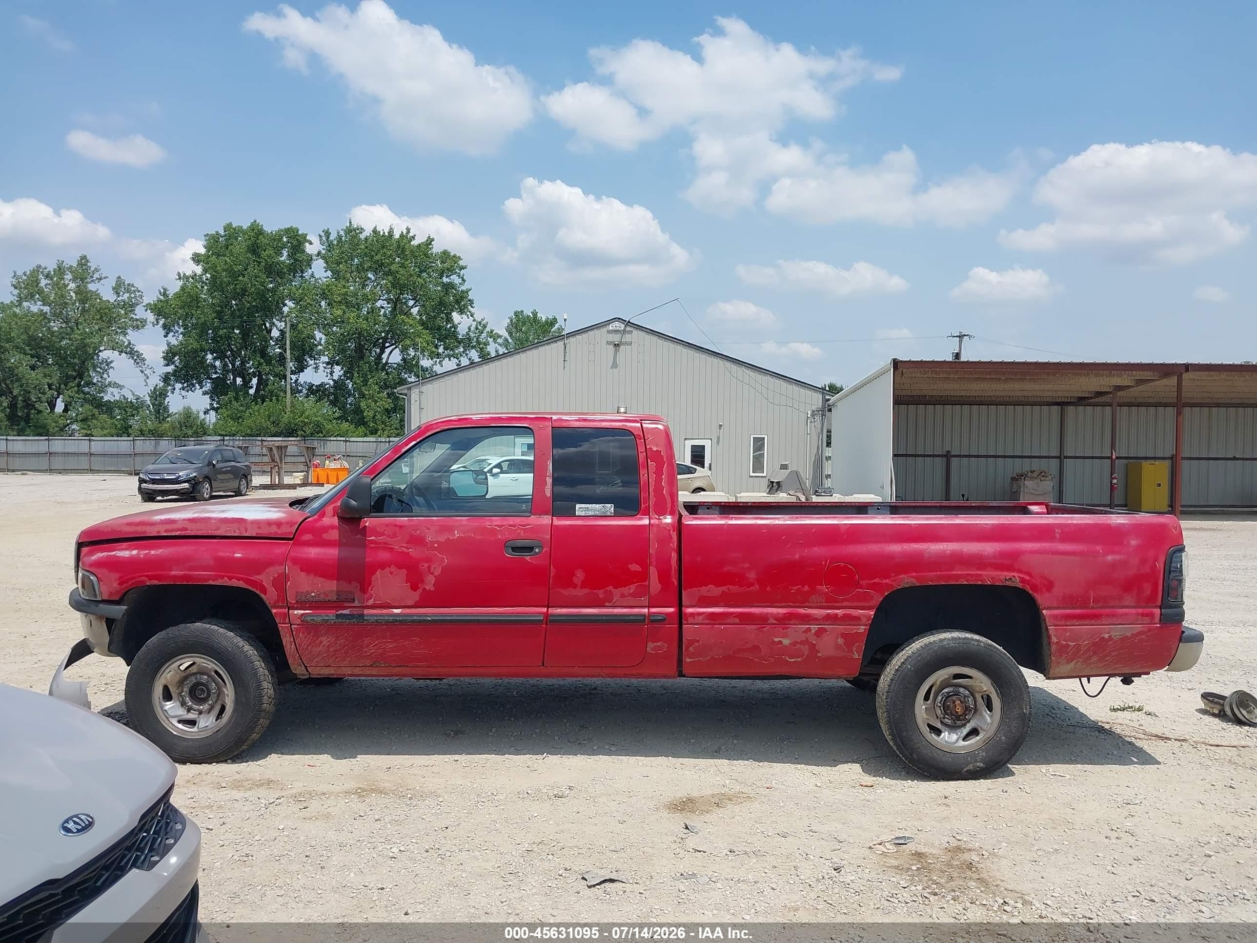 2000 Dodge Ram 2500 St Red vin: 3B7KC2366YG122929