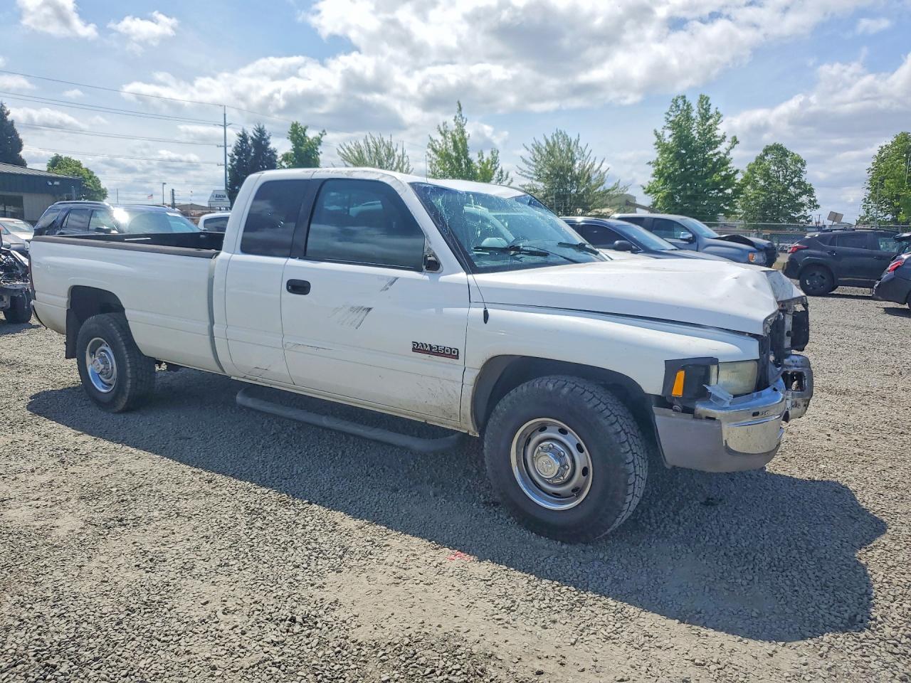 2001 Dodge Ram 2500 White vin: 3B7KC23671G813201