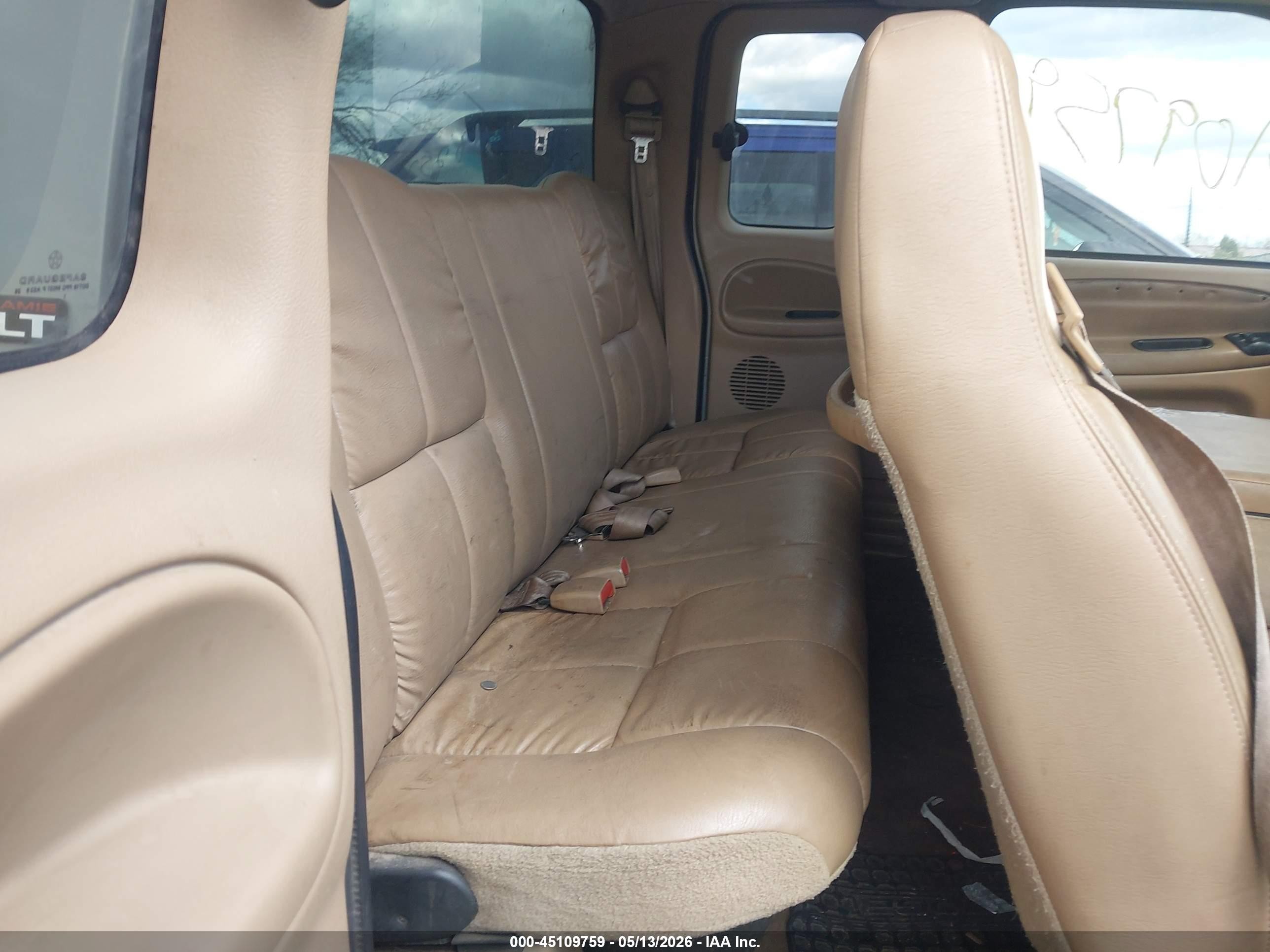 1999 Dodge Ram 2500 St Champagne vin: 3B7KC2367XG184676