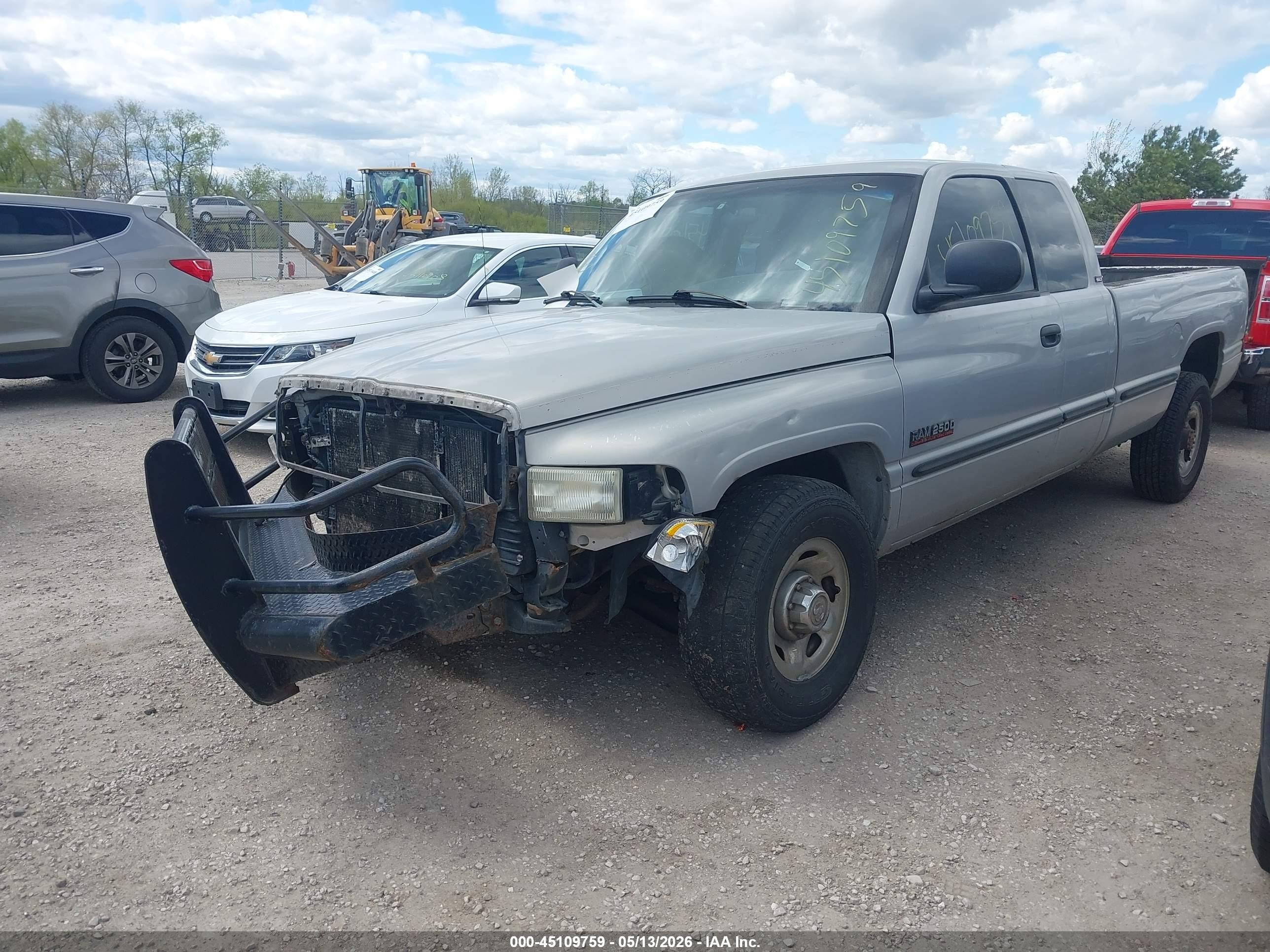 1999 Dodge Ram 2500 St Champagne vin: 3B7KC2367XG184676