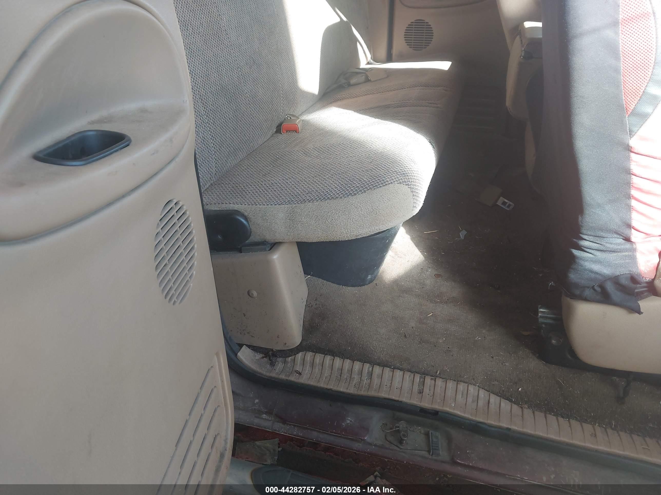 2000 Dodge Ram 2500 St Бордовый vin: 3B7KC2367YG131297
