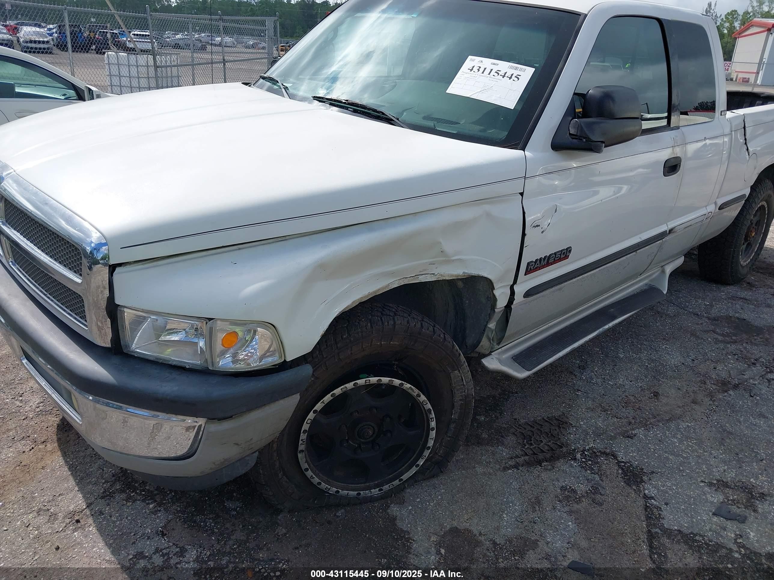 1999 Dodge Ram 2500 St White vin: 3B7KC2369XG236101