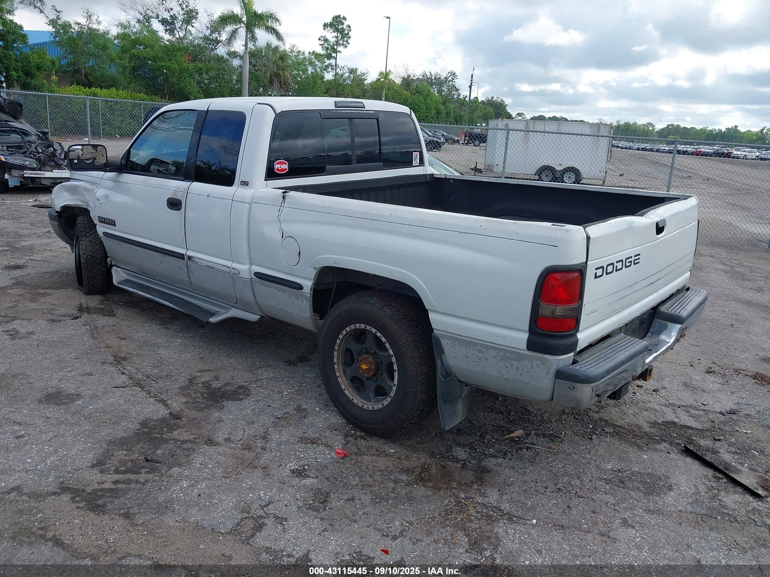 1999 Dodge Ram 2500 St White vin: 3B7KC2369XG236101