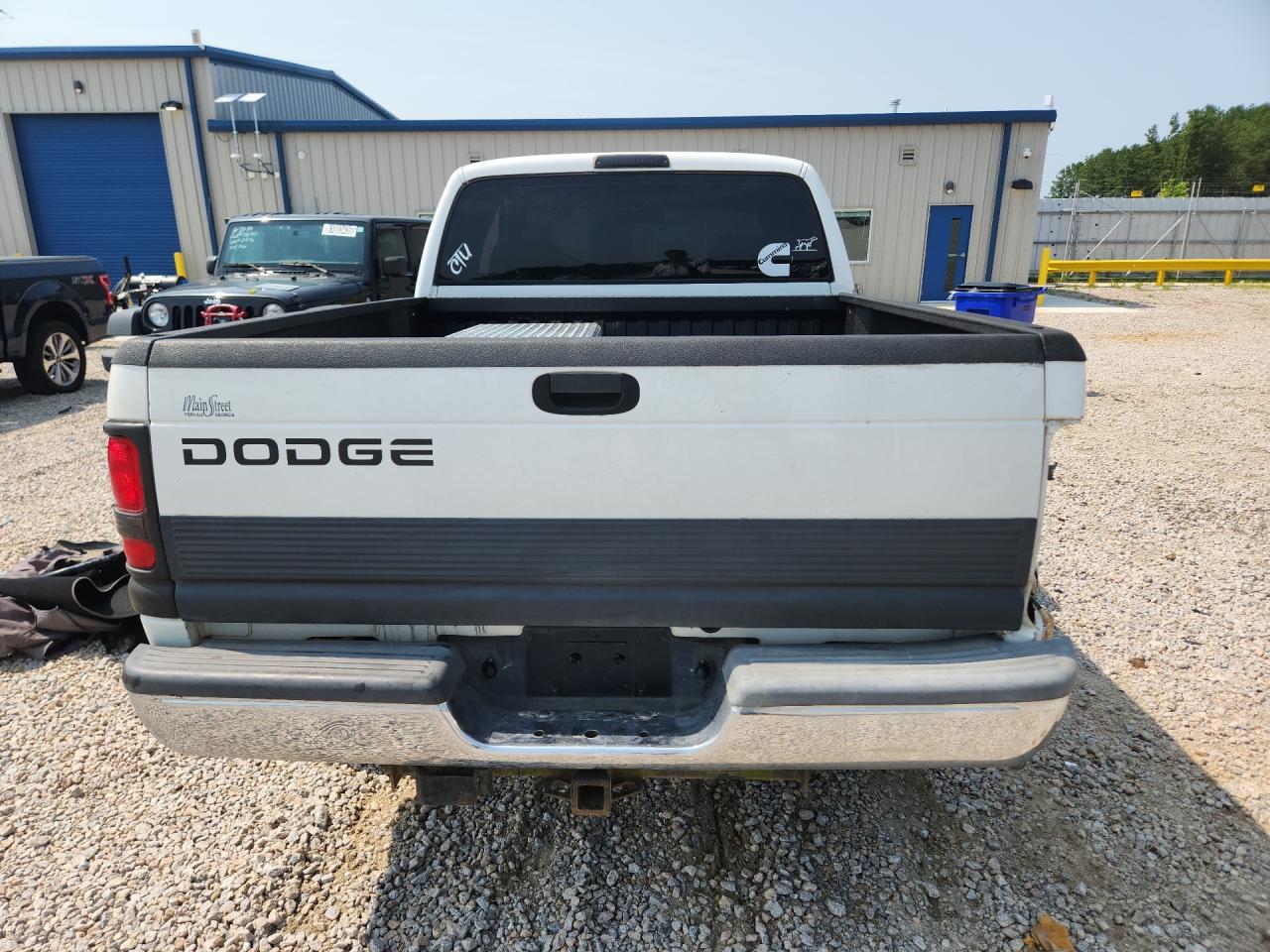 1999 Dodge Ram 2500 White vin: 3B7KC236XXG236057