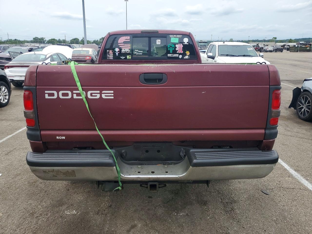 2001 Dodge Ram 2500 Maroon vin: 3B7KC23711G754204