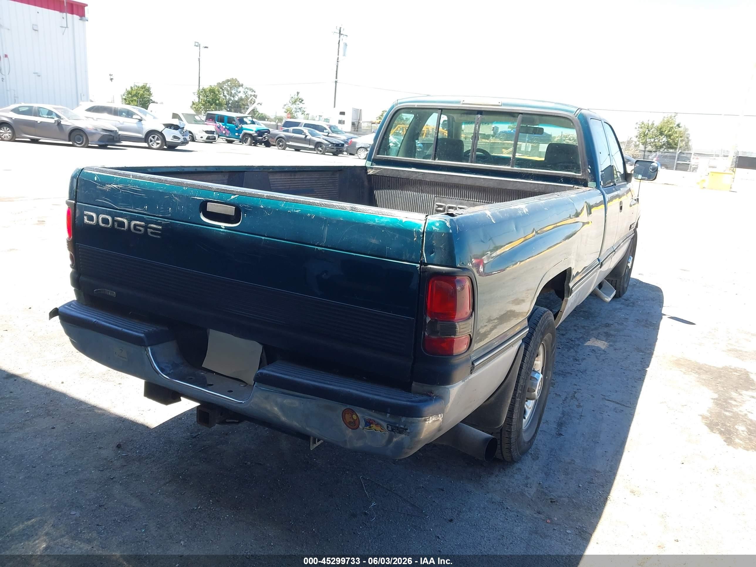 1996 Dodge Ram 2500   Зеленый vin: 3B7KC23CXTM173091