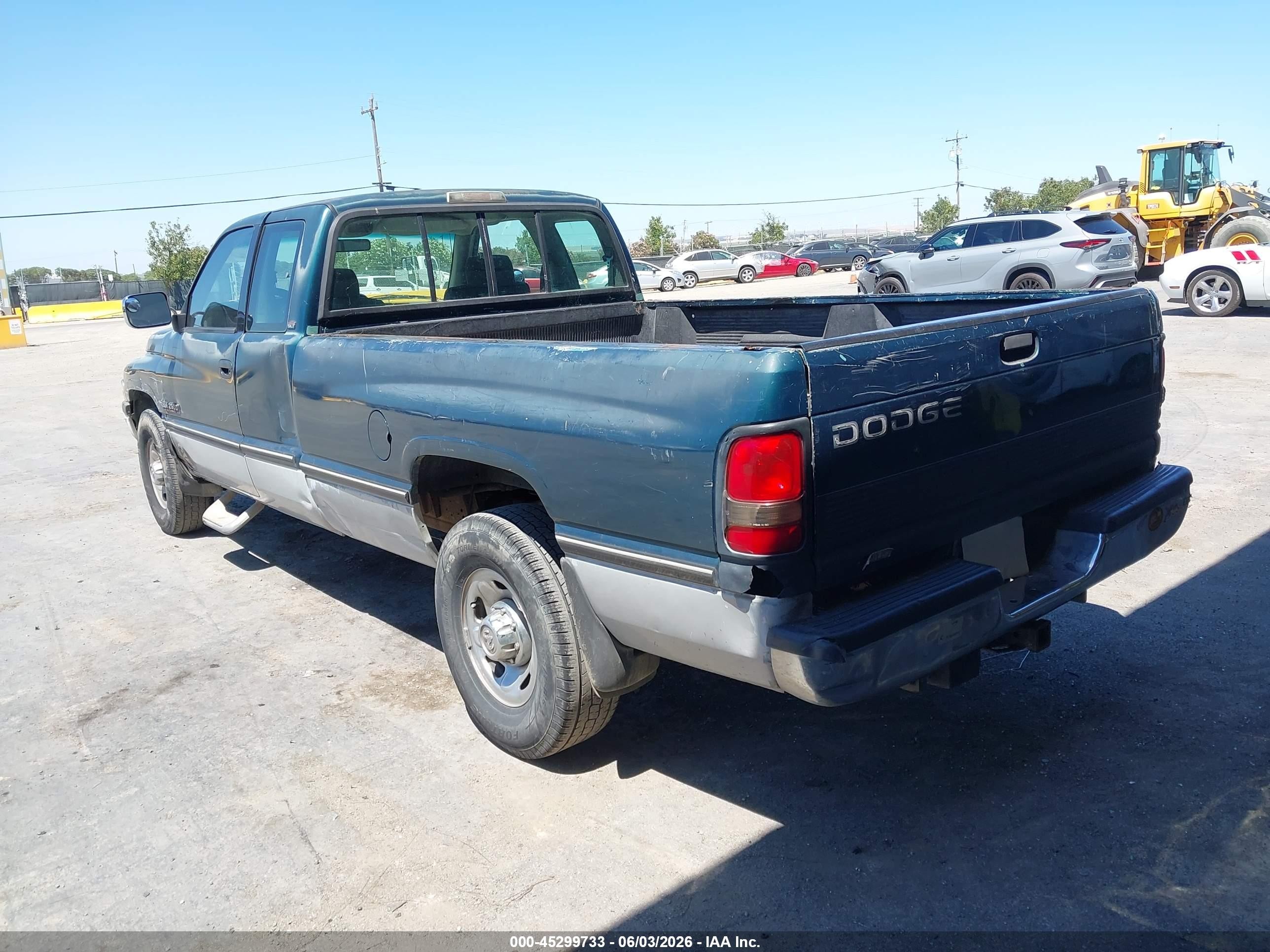 1996 Dodge Ram 2500   Зеленый vin: 3B7KC23CXTM173091