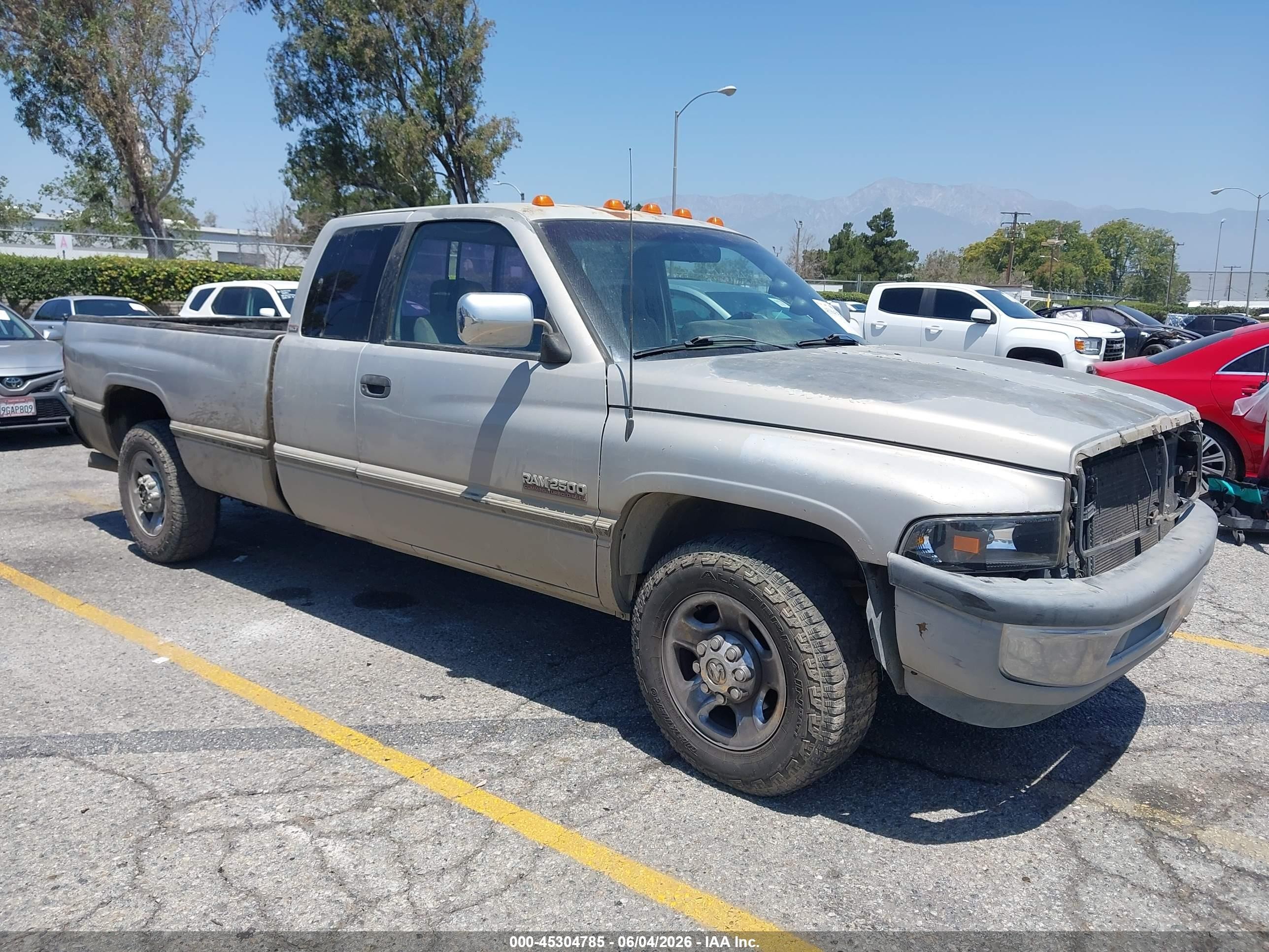 1997 Dodge Ram 2500 St Серебряный vin: 3B7KC23D1VM581796