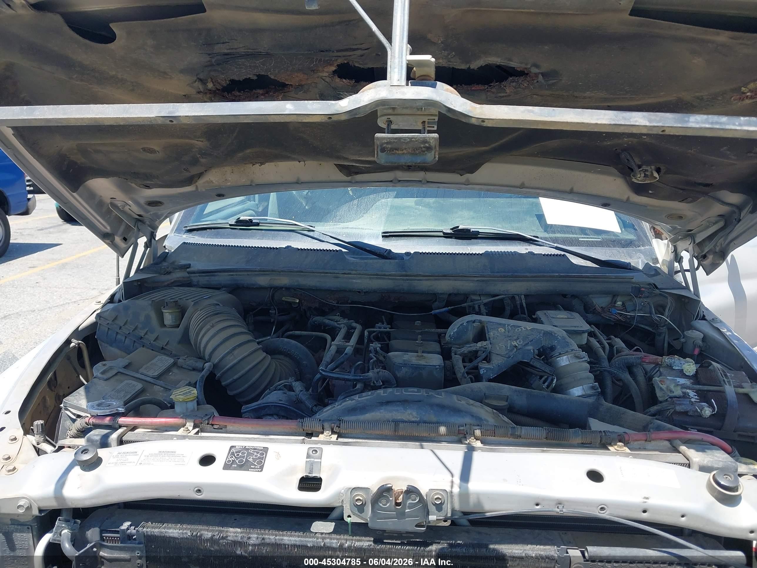 1997 Dodge Ram 2500 St Серебряный vin: 3B7KC23D1VM581796