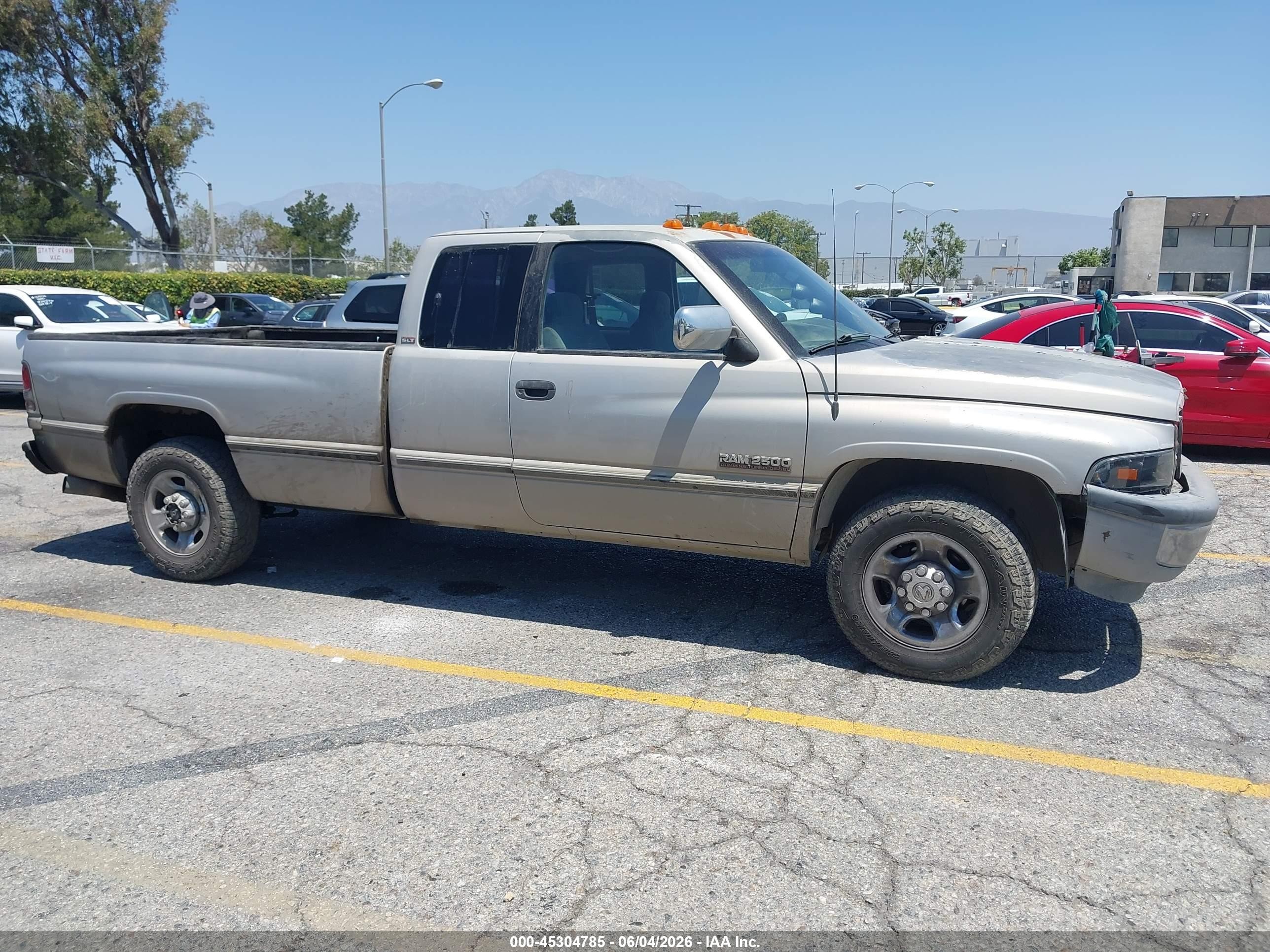 1997 Dodge Ram 2500 St Серебряный vin: 3B7KC23D1VM581796
