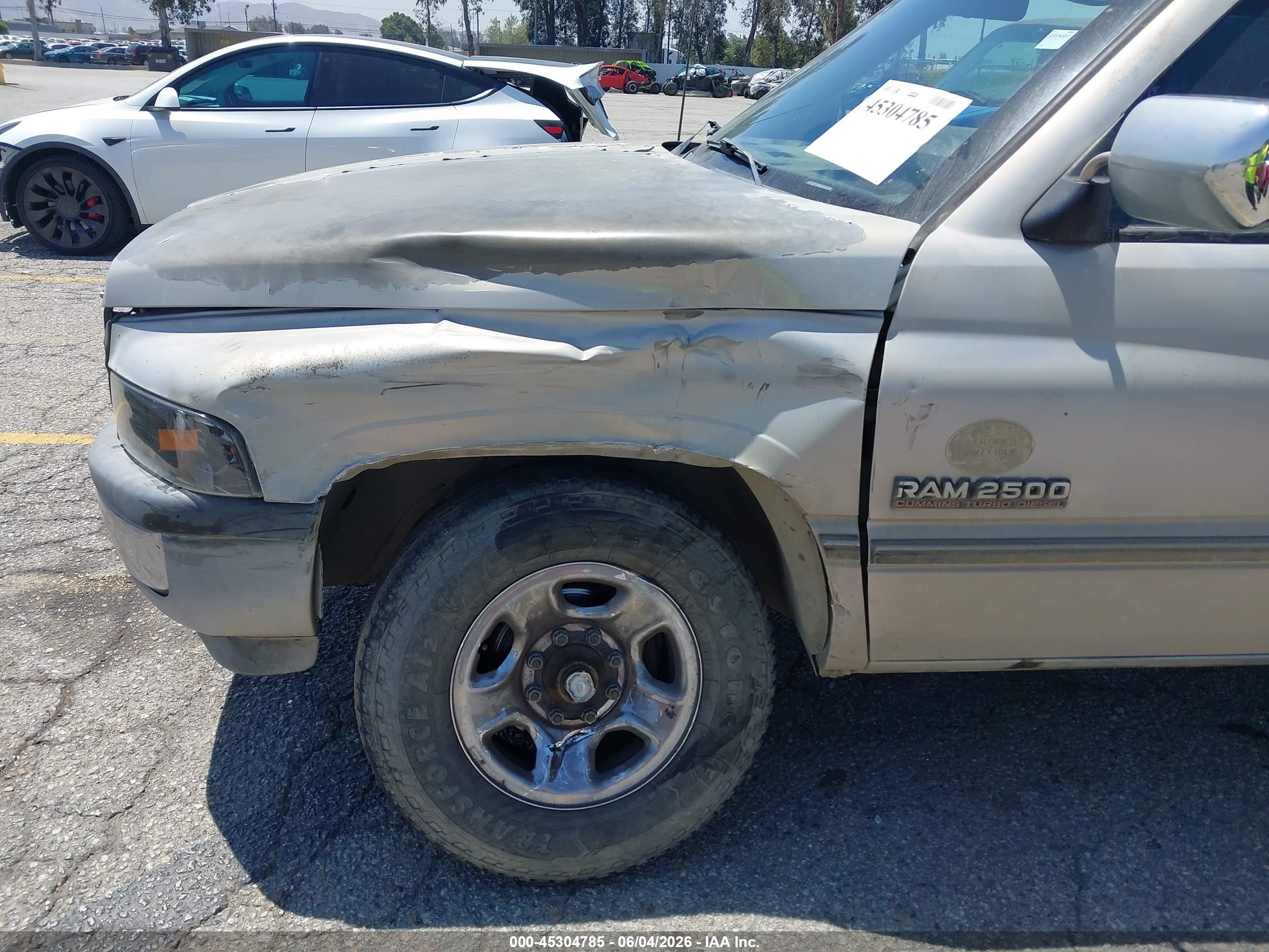 1997 Dodge Ram 2500 St Серебряный vin: 3B7KC23D1VM581796