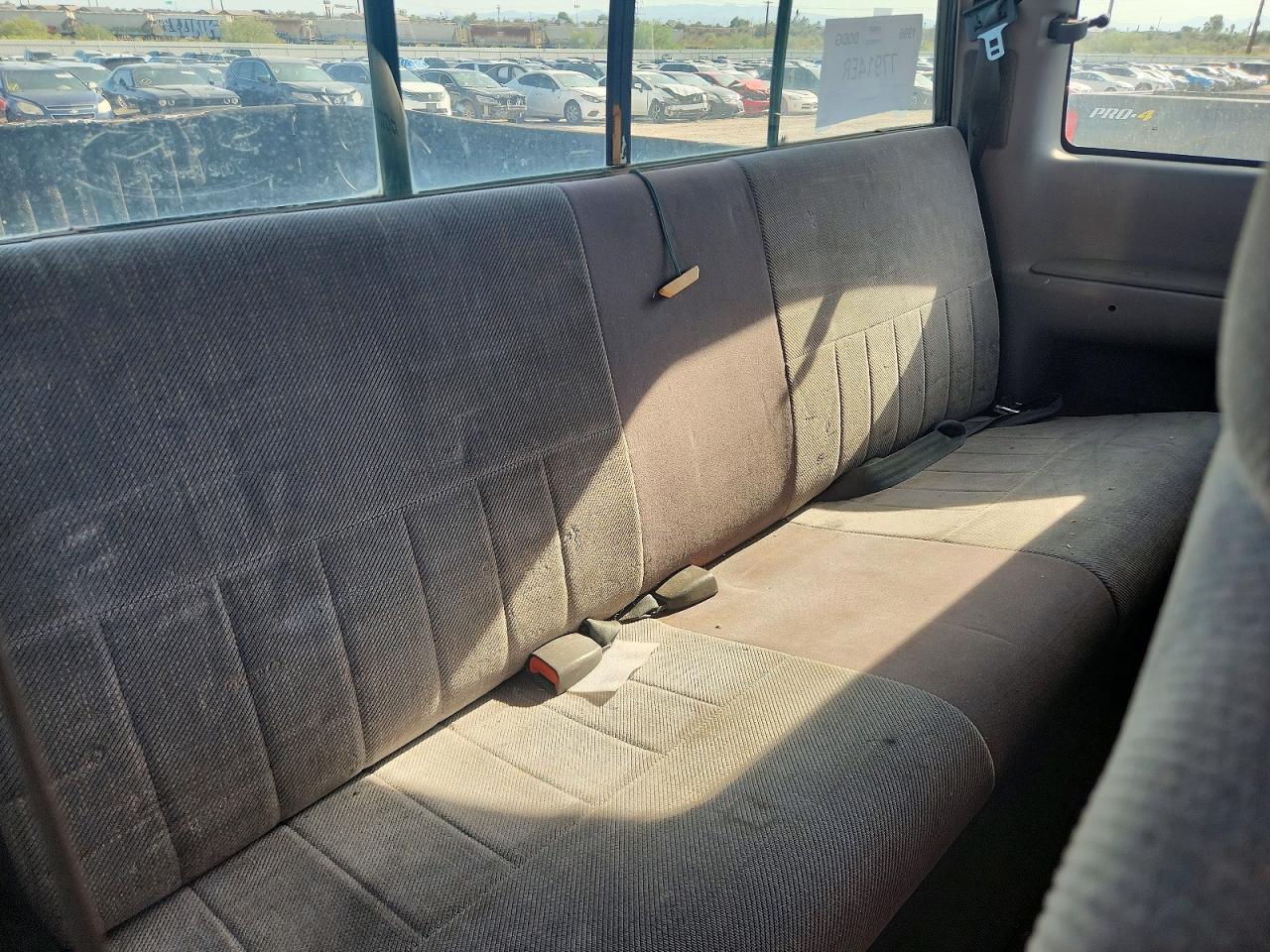 1996 Dodge Ram 2500 Two Tone vin: 3B7KC23Z3TM150806